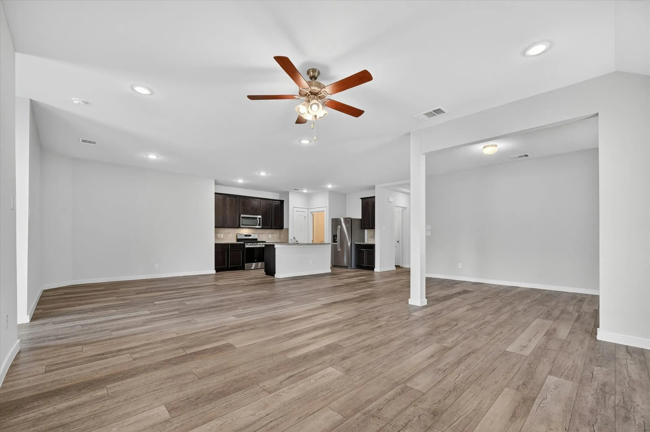 Single Family Residence For Sale in Kaufman County , 4420 Stockdale Lane, Forney, Texas 75126, 3 Bedroom, 2 Bathroom, 2 Garage spaces, 1,885 Sqft, built in 2020, mls#21277691, Real Estate Agent in Forney, Homes For Sale in Kaufman county, Homes For Sale in Forney, Realtor in Forney Texas, Real Estate Brokerage Independent Realty Texas, Luminita Cordes Realtor