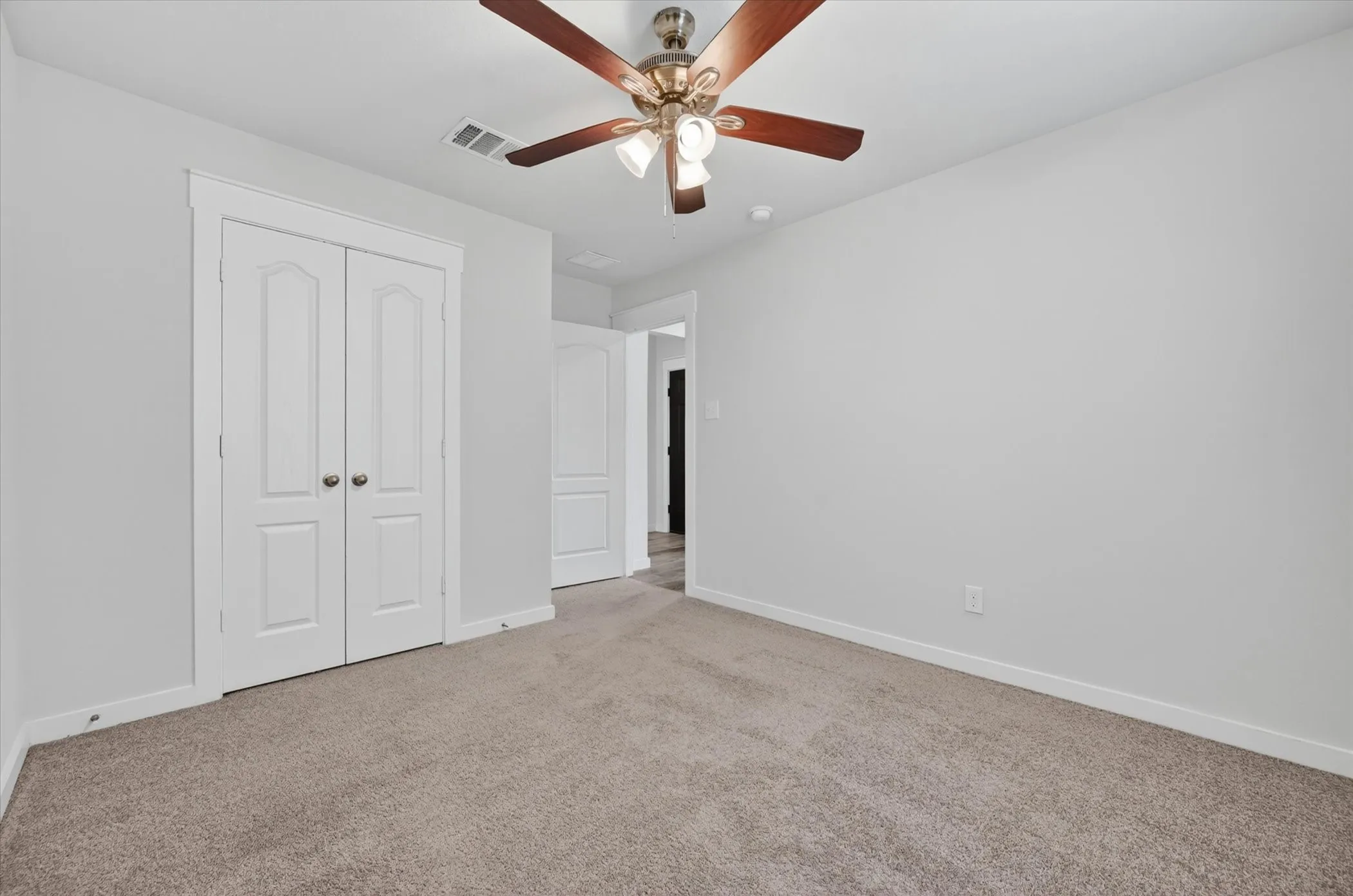 Single Family Residence For Sale in Kaufman County , 4420 Stockdale Lane, Forney, Texas 75126, 3 Bedroom, 2 Bathroom, 2 Garage spaces, 1,885 Sqft, built in 2020, mls#21277691, Real Estate Agent in Forney, Homes For Sale in Kaufman county, Homes For Sale in Forney, Realtor in Forney Texas, Real Estate Brokerage Independent Realty Texas, Luminita Cordes Realtor