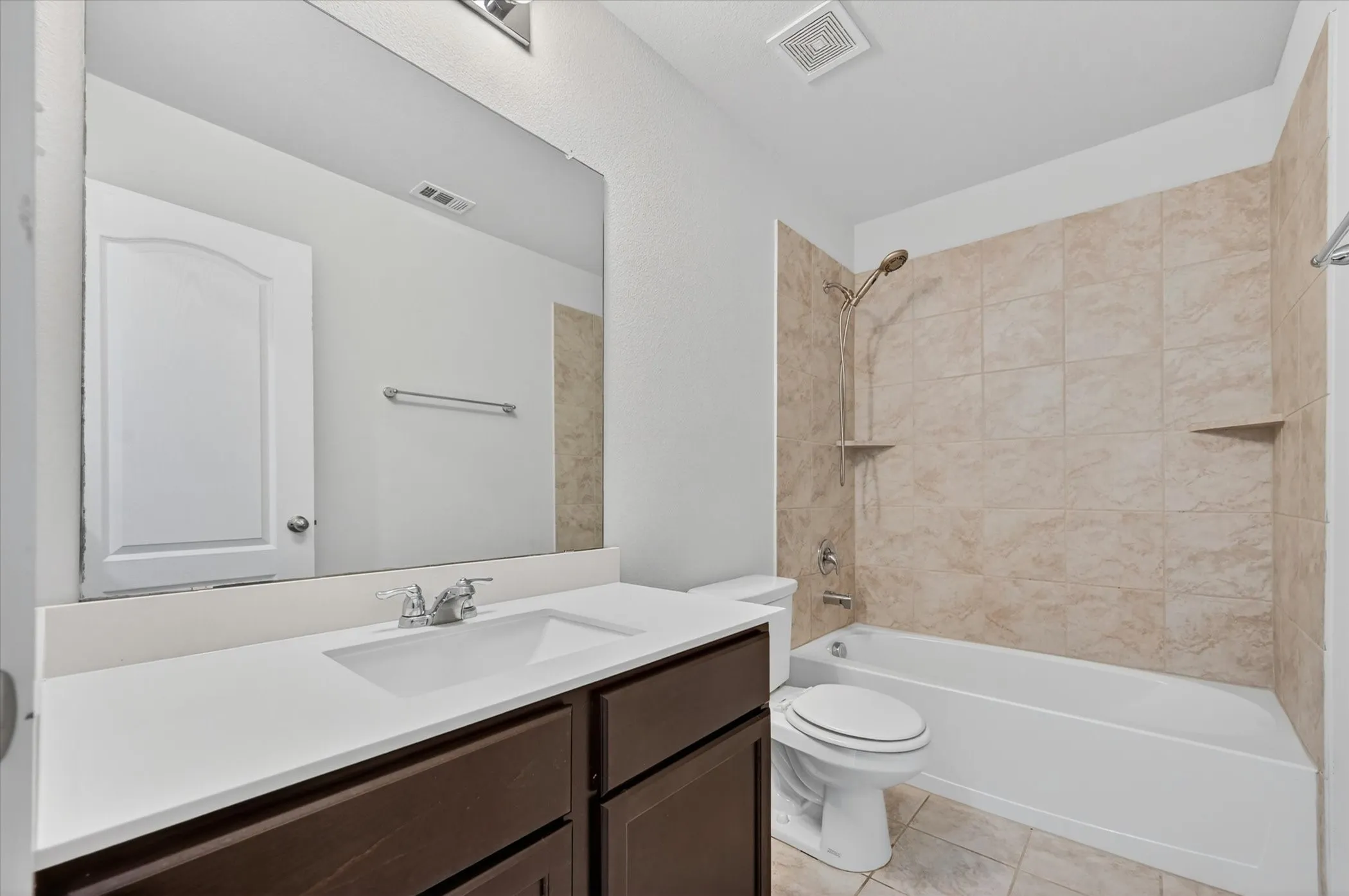 Single Family Residence For Sale in Kaufman County , 4420 Stockdale Lane, Forney, Texas 75126, 3 Bedroom, 2 Bathroom, 2 Garage spaces, 1,885 Sqft, built in 2020, mls#21277691, Real Estate Agent in Forney, Homes For Sale in Kaufman county, Homes For Sale in Forney, Realtor in Forney Texas, Real Estate Brokerage Independent Realty Texas, Luminita Cordes Realtor