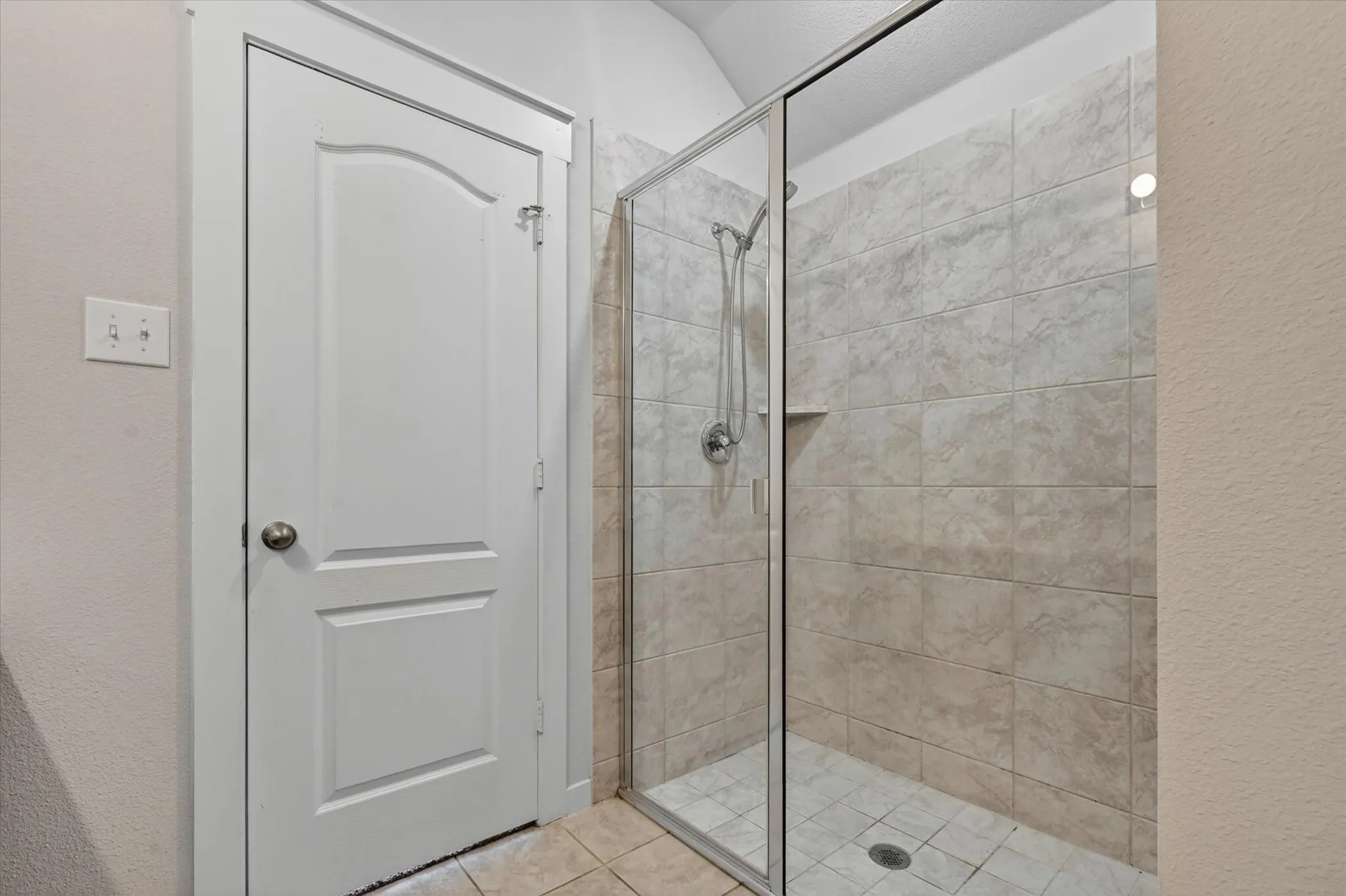Single Family Residence For Sale in Kaufman County , 4420 Stockdale Lane, Forney, Texas 75126, 3 Bedroom, 2 Bathroom, 2 Garage spaces, 1,885 Sqft, built in 2020, mls#21277691, Real Estate Agent in Forney, Homes For Sale in Kaufman county, Homes For Sale in Forney, Realtor in Forney Texas, Real Estate Brokerage Independent Realty Texas, Luminita Cordes Realtor