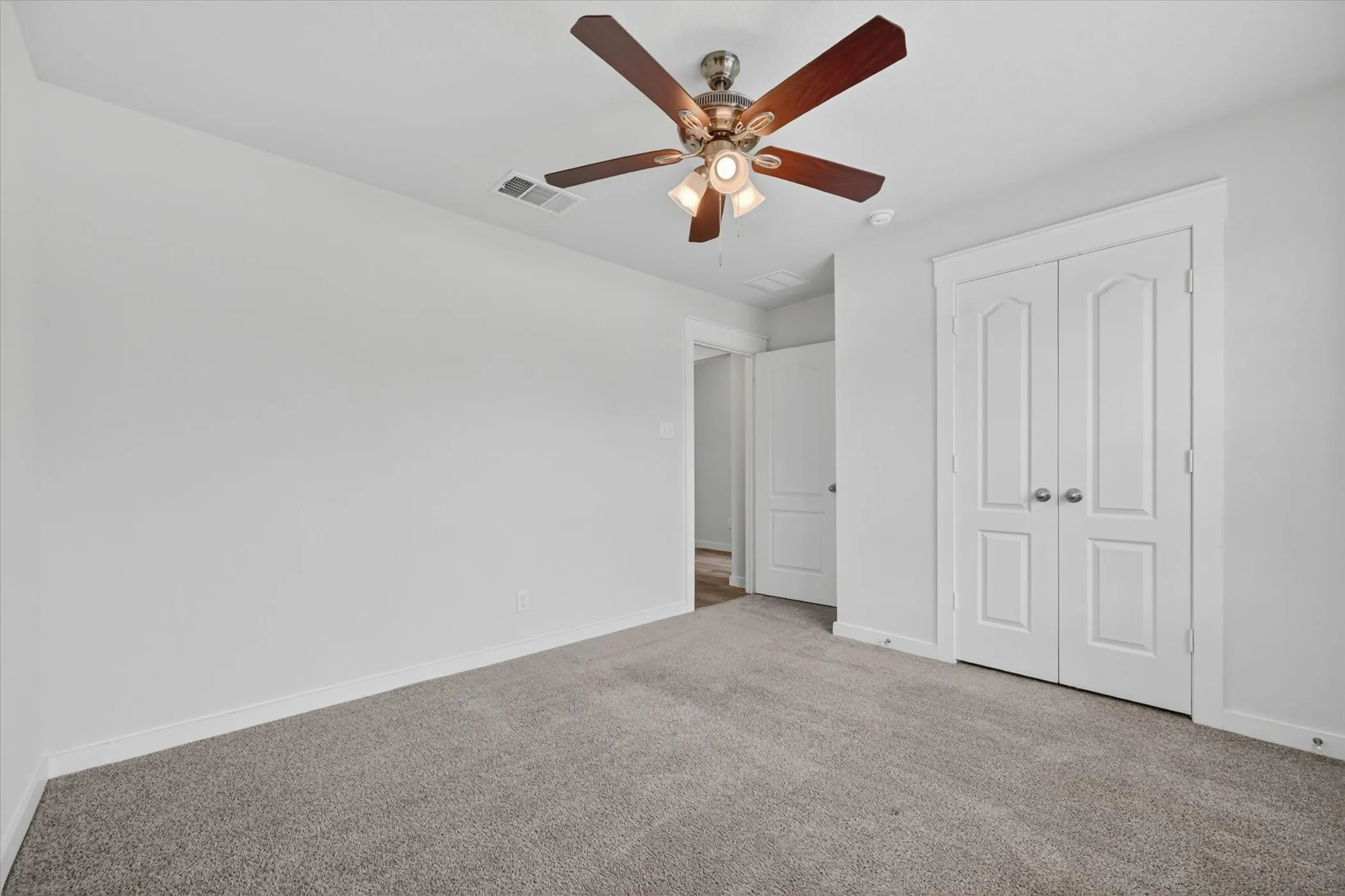 Single Family Residence For Sale in Kaufman County , 4420 Stockdale Lane, Forney, Texas 75126, 3 Bedroom, 2 Bathroom, 2 Garage spaces, 1,885 Sqft, built in 2020, mls#21277691, Real Estate Agent in Forney, Homes For Sale in Kaufman county, Homes For Sale in Forney, Realtor in Forney Texas, Real Estate Brokerage Independent Realty Texas, Luminita Cordes Realtor