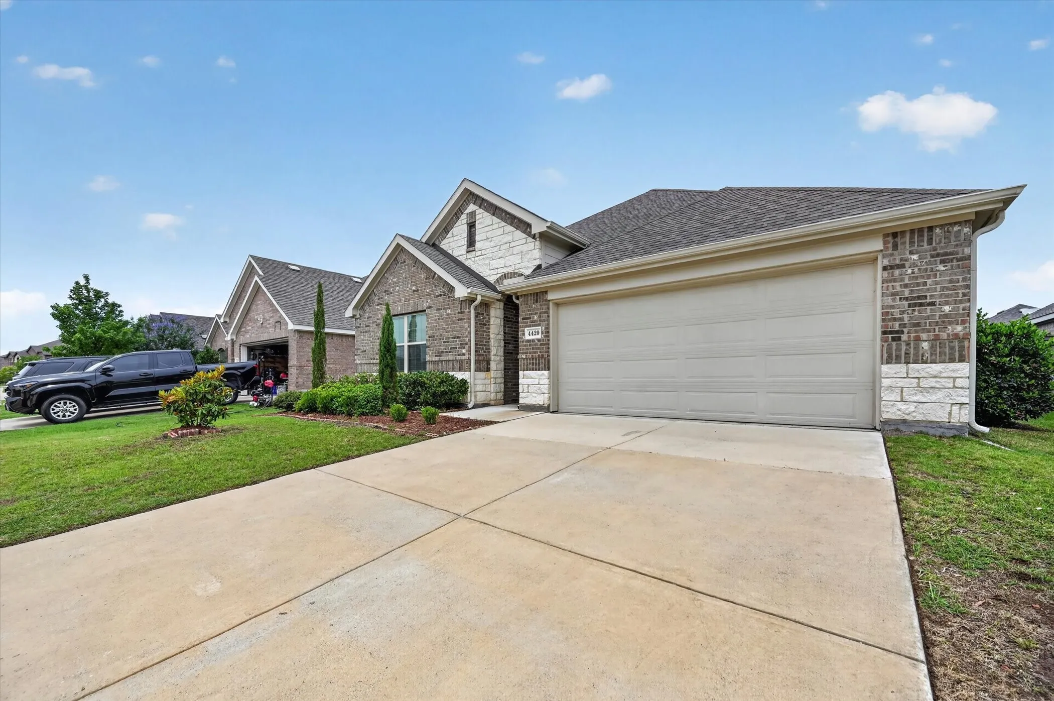Single Family Residence For Sale in Kaufman County , 4420 Stockdale Lane, Forney, Texas 75126, 3 Bedroom, 2 Bathroom, 2 Garage spaces, 1,885 Sqft, built in 2020, mls#21277691, Real Estate Agent in Forney, Homes For Sale in Kaufman county, Homes For Sale in Forney, Realtor in Forney Texas, Real Estate Brokerage Independent Realty Texas, Luminita Cordes Realtor