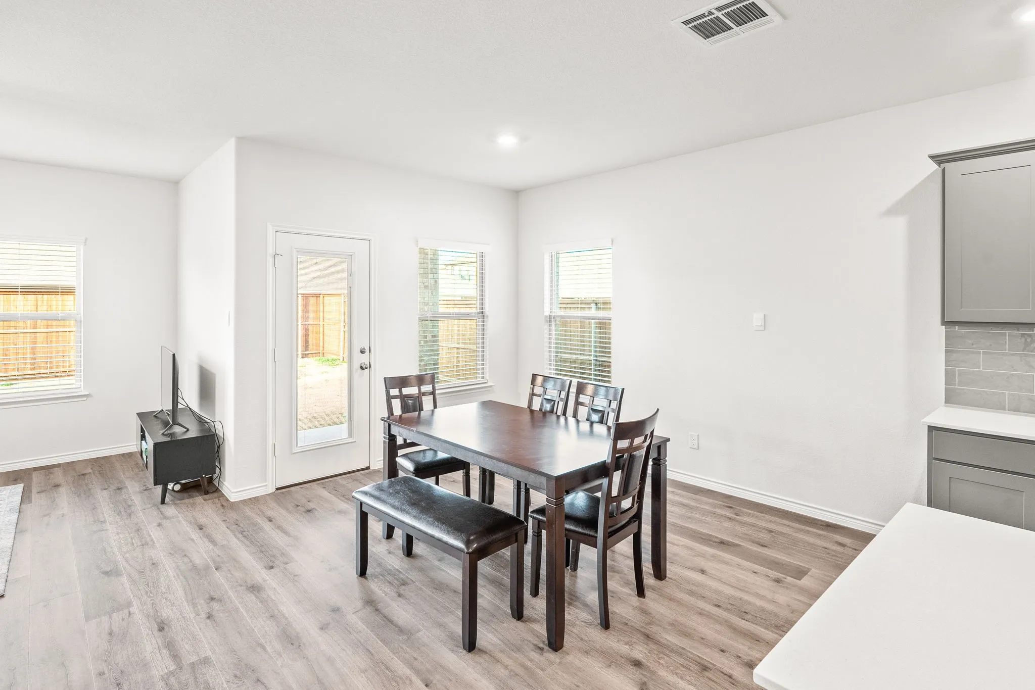 Single Family Residence For Sale in Denton County , 6229 Lassen Court, Celina, Texas 76227, 4 Bedroom, 3 Bathroom, 2 Garage spaces, 2,494 Sqft, built in 2024, mls#21276482, Real Estate Agent in Celina, Homes For Sale in Denton county, Homes For Sale in Celina, Realtor in Celina Texas, Real Estate Brokerage Independent Realty Texas, Luminita Cordes Realtor