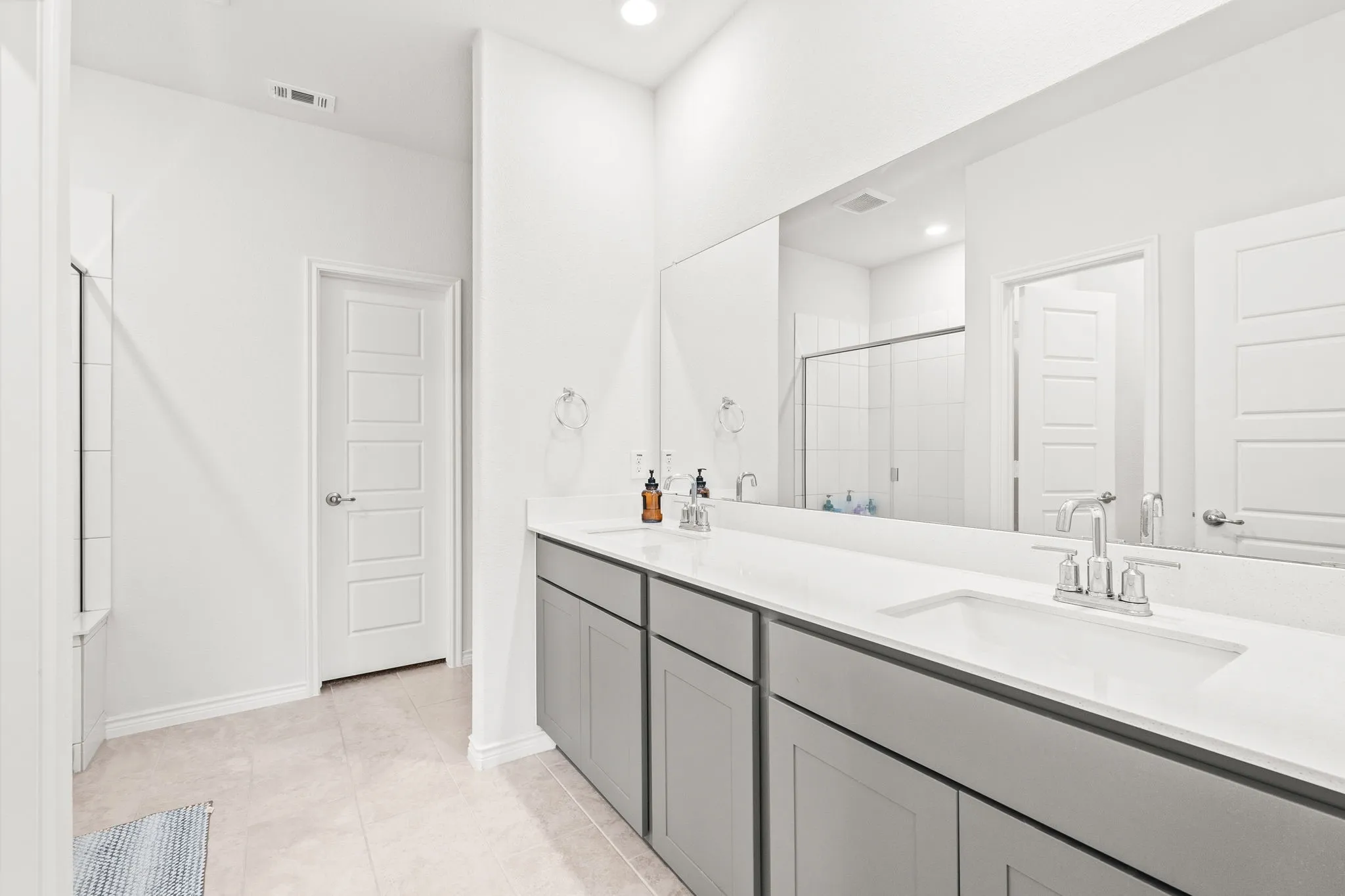 Single Family Residence For Sale in Denton County , 6229 Lassen Court, Celina, Texas 76227, 4 Bedroom, 3 Bathroom, 2 Garage spaces, 2,494 Sqft, built in 2024, mls#21276482, Real Estate Agent in Celina, Homes For Sale in Denton county, Homes For Sale in Celina, Realtor in Celina Texas, Real Estate Brokerage Independent Realty Texas, Luminita Cordes Realtor