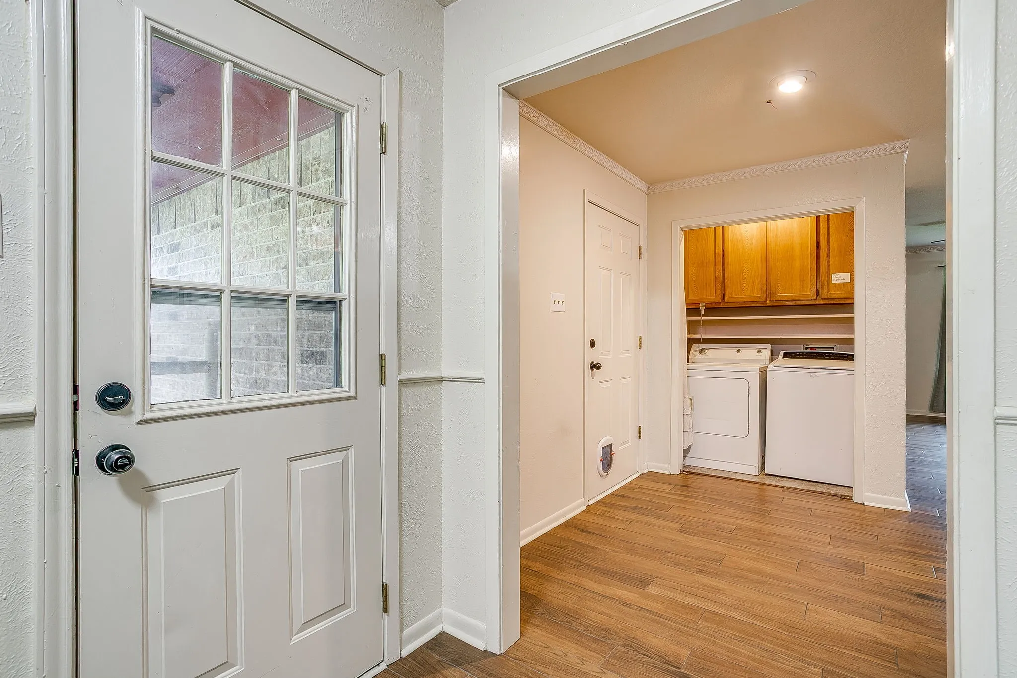 Single Family Residence For Sale in Parker County , 709 N Avenue B, Springtown, Texas 76082, 3 Bedroom, 3 Bathroom, 1 Garage spaces, 1,535 Sqft, built in 1985, mls#21274304, Real Estate Agent in Springtown, Homes For Sale in Parker county, Homes For Sale in Springtown, Realtor in Springtown Texas, Real Estate Brokerage Independent Realty Texas, Luminita Cordes Realtor