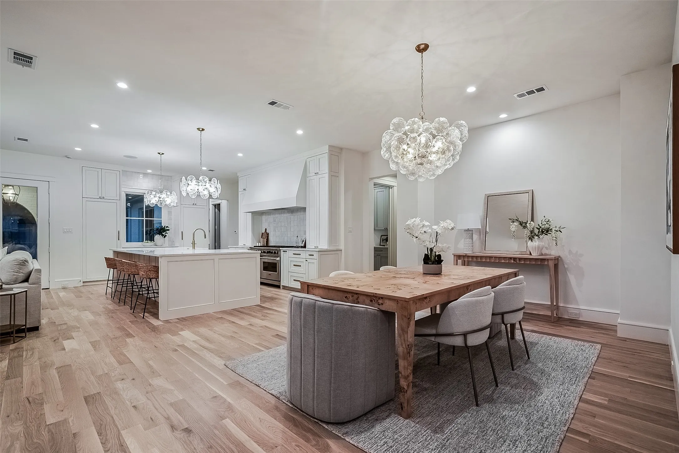 Single Family Residence For Sale in Dallas County , 6251 Palo Pinto Avenue, Dallas, Texas 75214, 4 Bedroom, 5 Bathroom, 2 Garage spaces, 4,387 Sqft, built in 2026, mls#21278466, Real Estate Agent in Dallas, Homes For Sale in Dallas county, Homes For Sale in Dallas, Realtor in Dallas Texas, Real Estate Brokerage Independent Realty Texas, Luminita Cordes Realtor