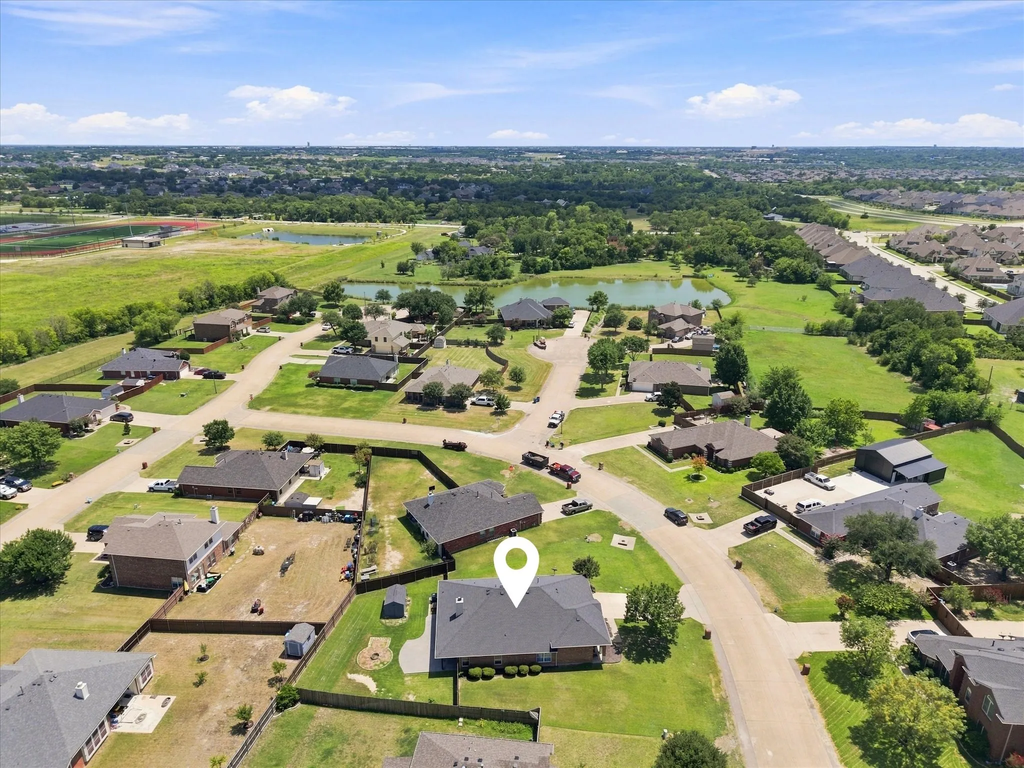 Single Family Residence For Sale in Rockwall County , 2744 Stoney Hollow Lane, Rockwall, Texas 75087, 3 Bedroom, 3 Bathroom, 2 Garage spaces, 2,247 Sqft, built in 2004, mls#21279321, Real Estate Agent in Rockwall, Homes For Sale in Rockwall county, Homes For Sale in Rockwall, Realtor in Rockwall Texas, Real Estate Brokerage Independent Realty Texas, Luminita Cordes Realtor