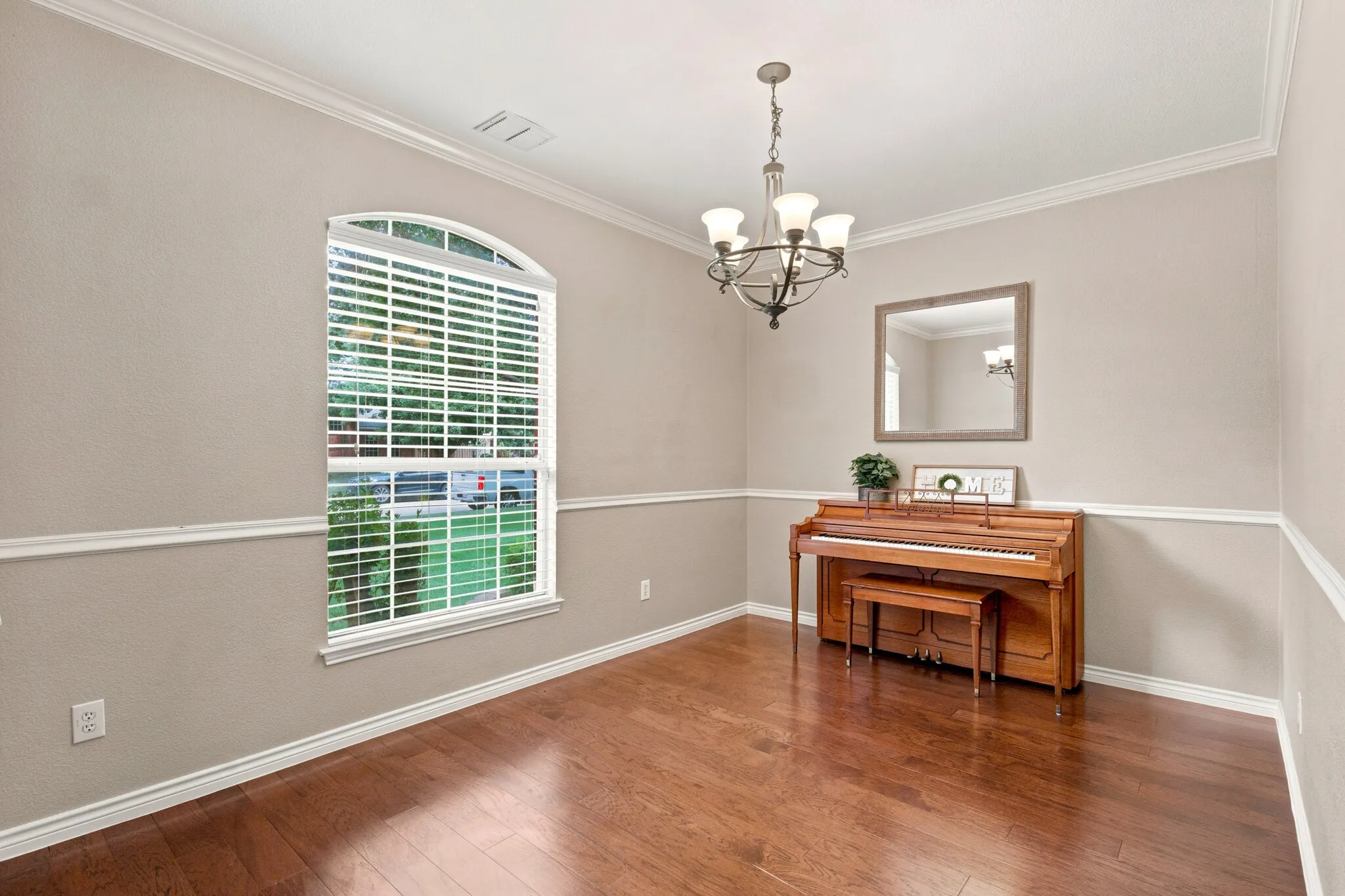 Single Family Residence For Sale in Collin County , 1214 Cameron Lane, Allen, Texas 75002, 3 Bedroom, 3 Bathroom, 2 Garage spaces, 2,297 Sqft, built in 1998, mls#21278002, Real Estate Agent in Allen, Homes For Sale in Collin county, Homes For Sale in Allen, Realtor in Allen Texas, Real Estate Brokerage Independent Realty Texas, Luminita Cordes Realtor