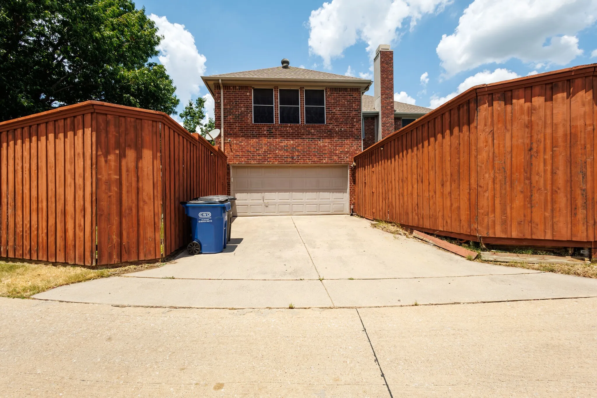 Single Family Residence For Sale in Collin County , 1214 Cameron Lane, Allen, Texas 75002, 3 Bedroom, 3 Bathroom, 2 Garage spaces, 2,297 Sqft, built in 1998, mls#21278002, Real Estate Agent in Allen, Homes For Sale in Collin county, Homes For Sale in Allen, Realtor in Allen Texas, Real Estate Brokerage Independent Realty Texas, Luminita Cordes Realtor