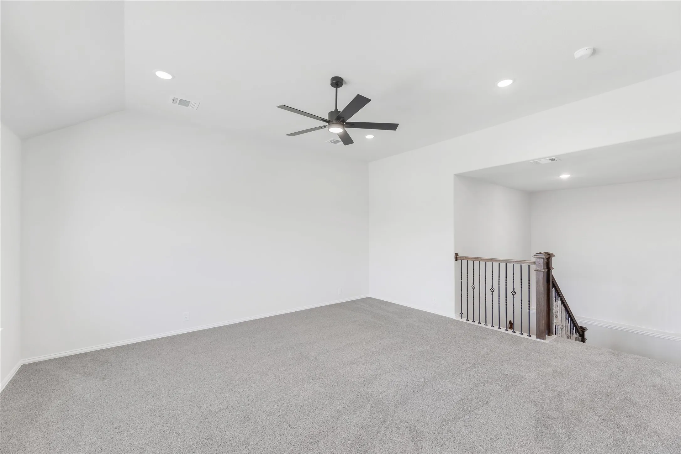 Single Family Residence For Sale in Ellis County , 924 Lasalle Drive, Red Oak, Texas 75154, 4 Bedroom, 4 Bathroom, 2 Garage spaces, 3,774 Sqft, built in 2026, mls#21278975, Real Estate Agent in Red Oak, Homes For Sale in Ellis county, Homes For Sale in Red Oak, Realtor in Red Oak Texas, Real Estate Brokerage Independent Realty Texas, Luminita Cordes Realtor