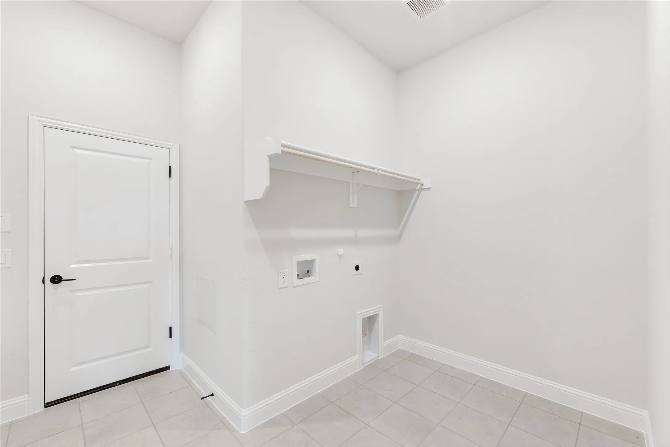 Single Family Residence For Sale in Ellis County , 924 Lasalle Drive, Red Oak, Texas 75154, 4 Bedroom, 4 Bathroom, 2 Garage spaces, 3,774 Sqft, built in 2026, mls#21278975, Real Estate Agent in Red Oak, Homes For Sale in Ellis county, Homes For Sale in Red Oak, Realtor in Red Oak Texas, Real Estate Brokerage Independent Realty Texas, Luminita Cordes Realtor