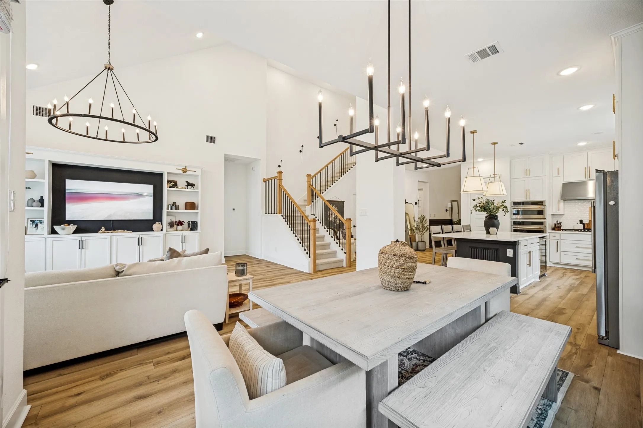 Single Family Residence For Sale in Collin County , 2716 War Admiral, Celina, Texas 75009, 4 Bedroom, 5 Bathroom, 2 Garage spaces, 3,149 Sqft, built in 2021, mls#21260599, Real Estate Agent in Celina, Homes For Sale in Collin county, Homes For Sale in Celina, Realtor in Celina Texas, Real Estate Brokerage Independent Realty Texas, Luminita Cordes Realtor