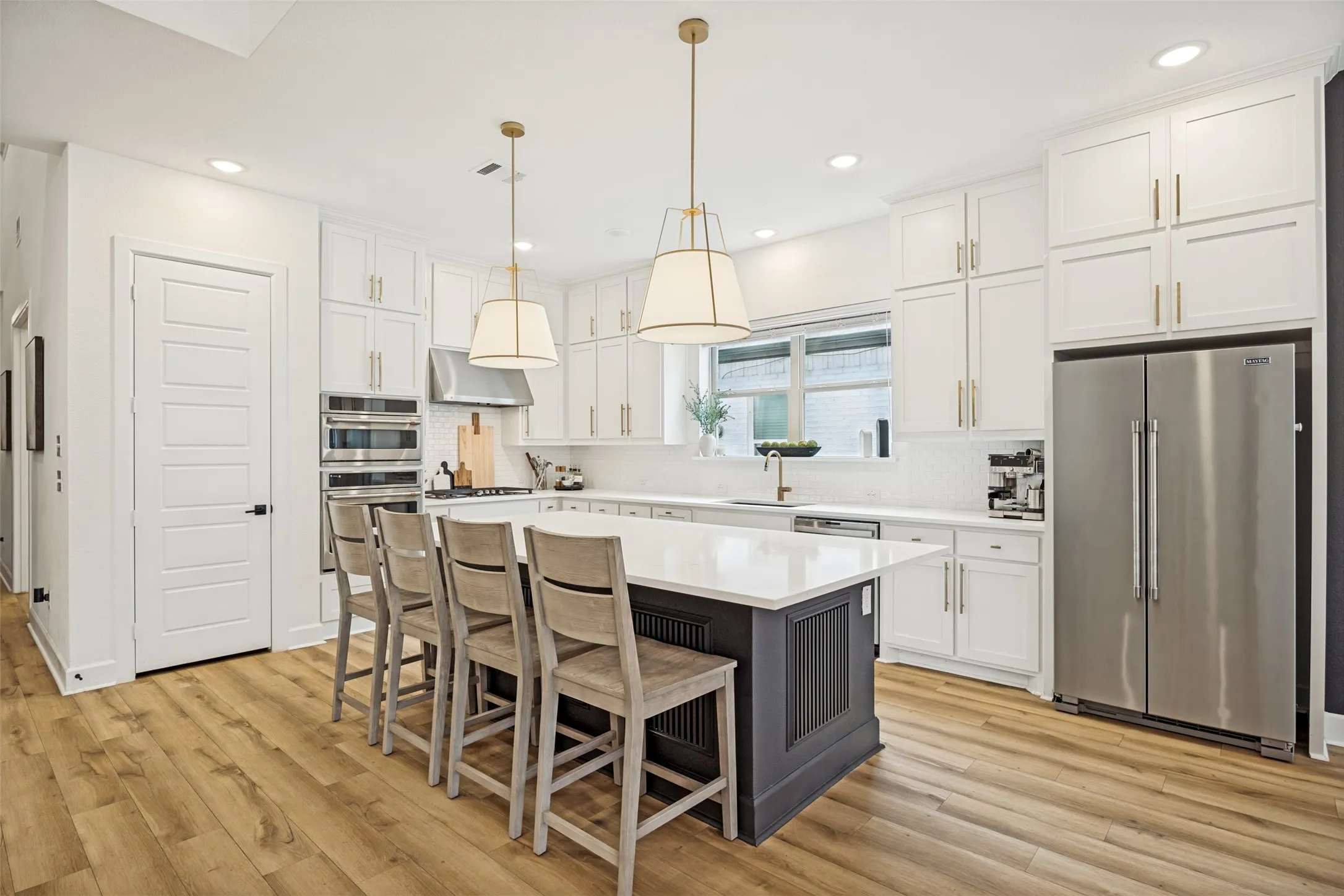 Single Family Residence For Sale in Collin County , 2716 War Admiral, Celina, Texas 75009, 4 Bedroom, 5 Bathroom, 2 Garage spaces, 3,149 Sqft, built in 2021, mls#21260599, Real Estate Agent in Celina, Homes For Sale in Collin county, Homes For Sale in Celina, Realtor in Celina Texas, Real Estate Brokerage Independent Realty Texas, Luminita Cordes Realtor