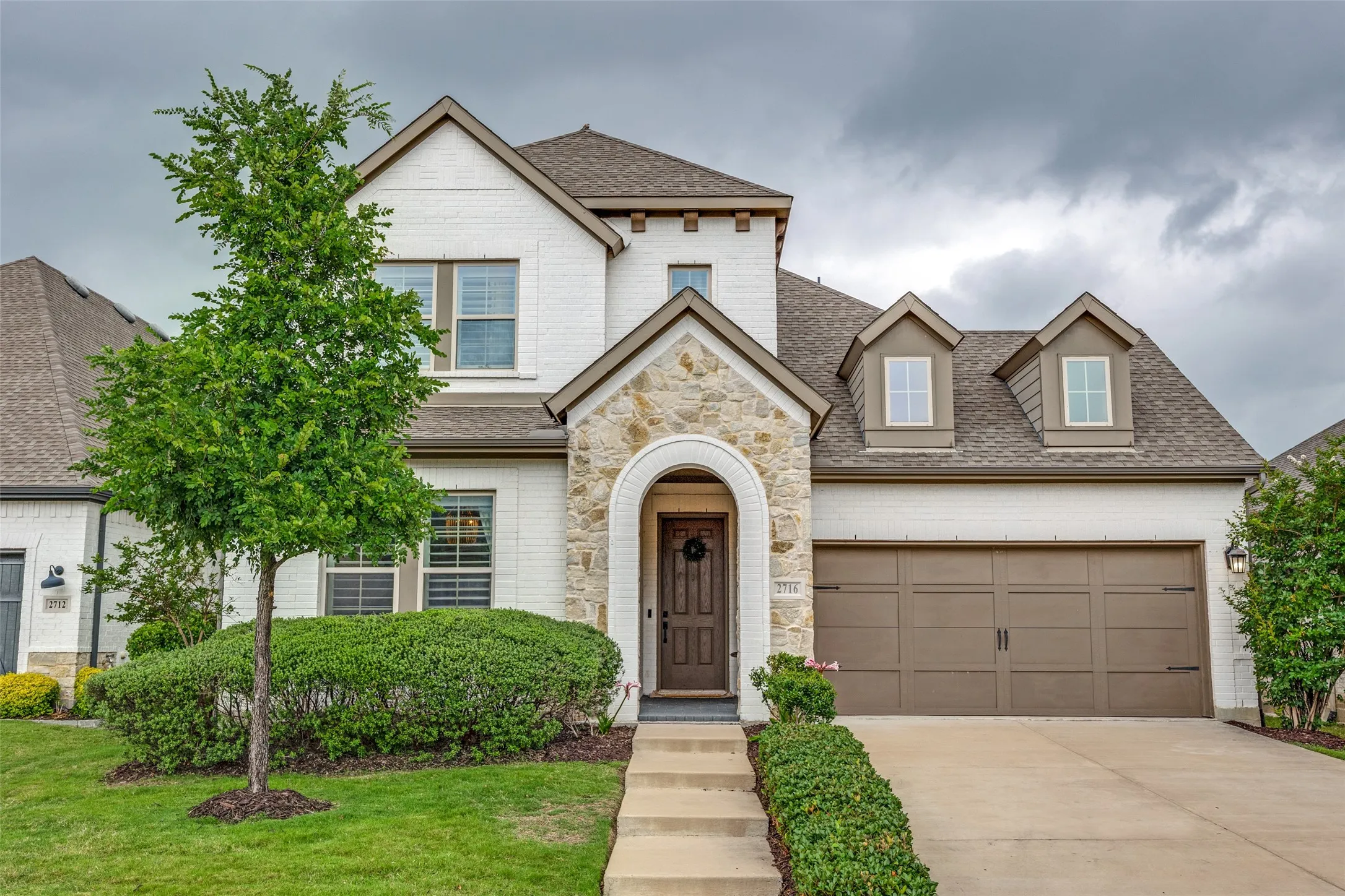 Single Family Residence For Sale in Collin County , 2716 War Admiral, Celina, Texas 75009, 4 Bedroom, 5 Bathroom, 2 Garage spaces, 3,149 Sqft, built in 2021, mls#21260599, Real Estate Agent in Celina, Homes For Sale in Collin county, Homes For Sale in Celina, Realtor in Celina Texas, Real Estate Brokerage Independent Realty Texas, Luminita Cordes Realtor