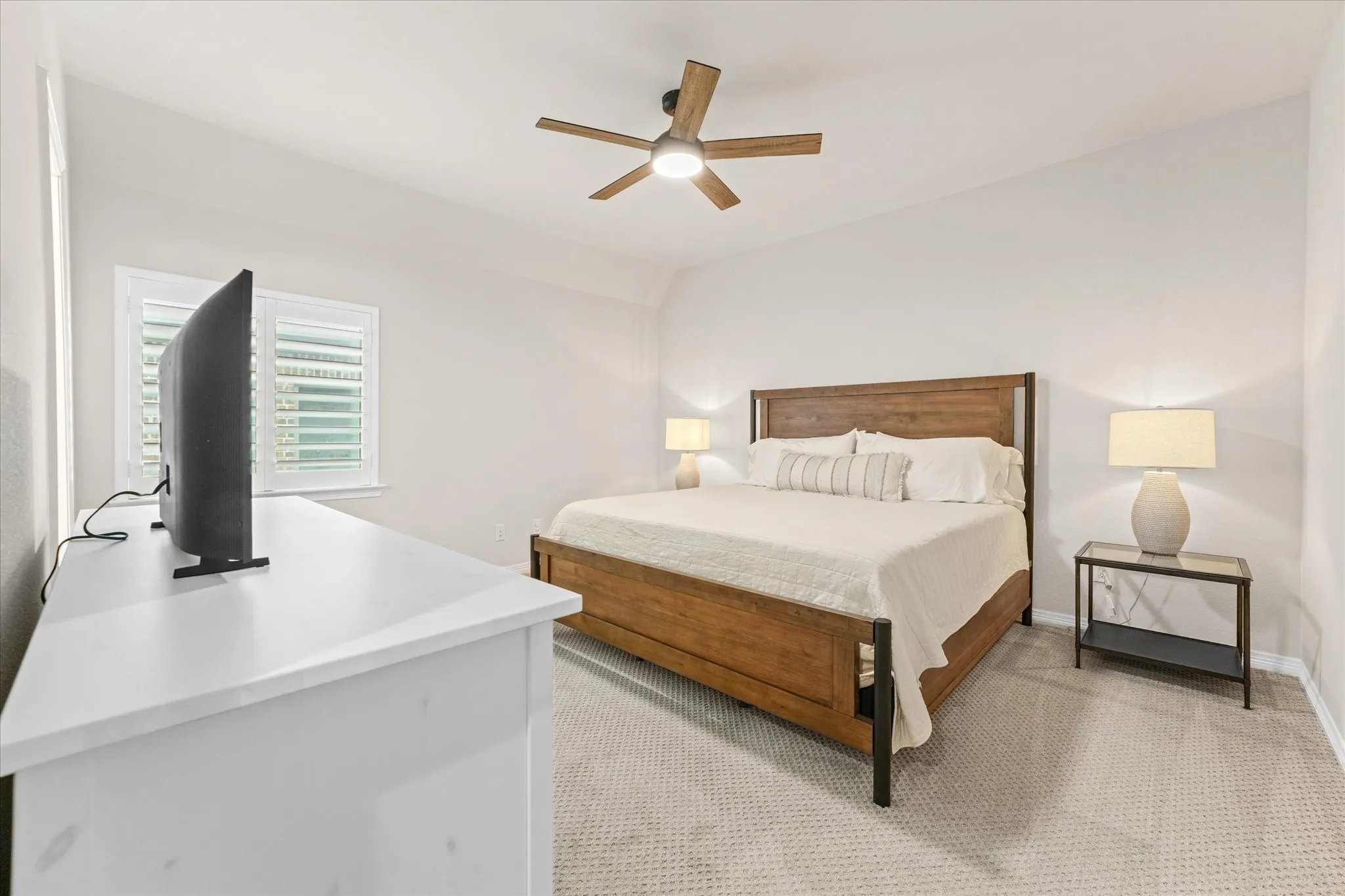 Single Family Residence For Sale in Collin County , 1313 Grassland Drive, Celina, Texas 75009, 4 Bedroom, 6 Bathroom, 3 Garage spaces, 3,821 Sqft, built in 2015, mls#21279373, Real Estate Agent in Celina, Homes For Sale in Collin county, Homes For Sale in Celina, Realtor in Celina Texas, Real Estate Brokerage Independent Realty Texas, Luminita Cordes Realtor