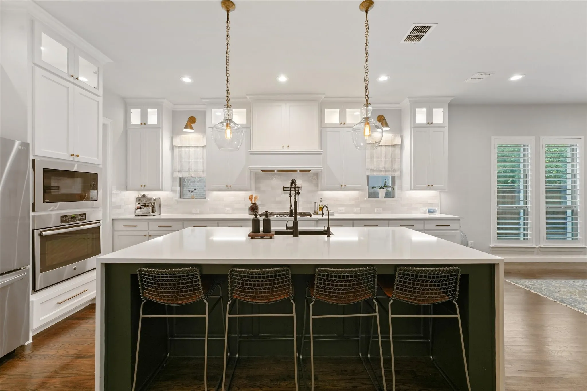 Single Family Residence For Sale in Collin County , 1313 Grassland Drive, Celina, Texas 75009, 4 Bedroom, 6 Bathroom, 3 Garage spaces, 3,821 Sqft, built in 2015, mls#21279373, Real Estate Agent in Celina, Homes For Sale in Collin county, Homes For Sale in Celina, Realtor in Celina Texas, Real Estate Brokerage Independent Realty Texas, Luminita Cordes Realtor