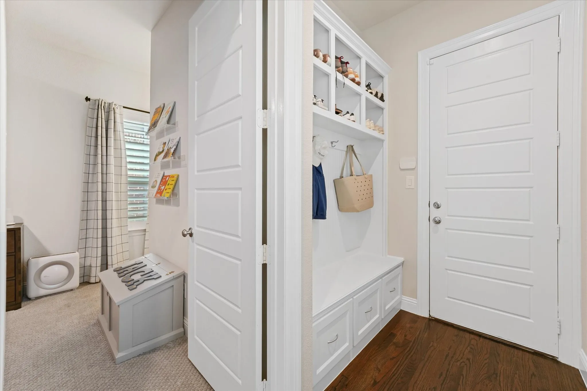 Single Family Residence For Sale in Collin County , 1313 Grassland Drive, Celina, Texas 75009, 4 Bedroom, 6 Bathroom, 3 Garage spaces, 3,821 Sqft, built in 2015, mls#21279373, Real Estate Agent in Celina, Homes For Sale in Collin county, Homes For Sale in Celina, Realtor in Celina Texas, Real Estate Brokerage Independent Realty Texas, Luminita Cordes Realtor