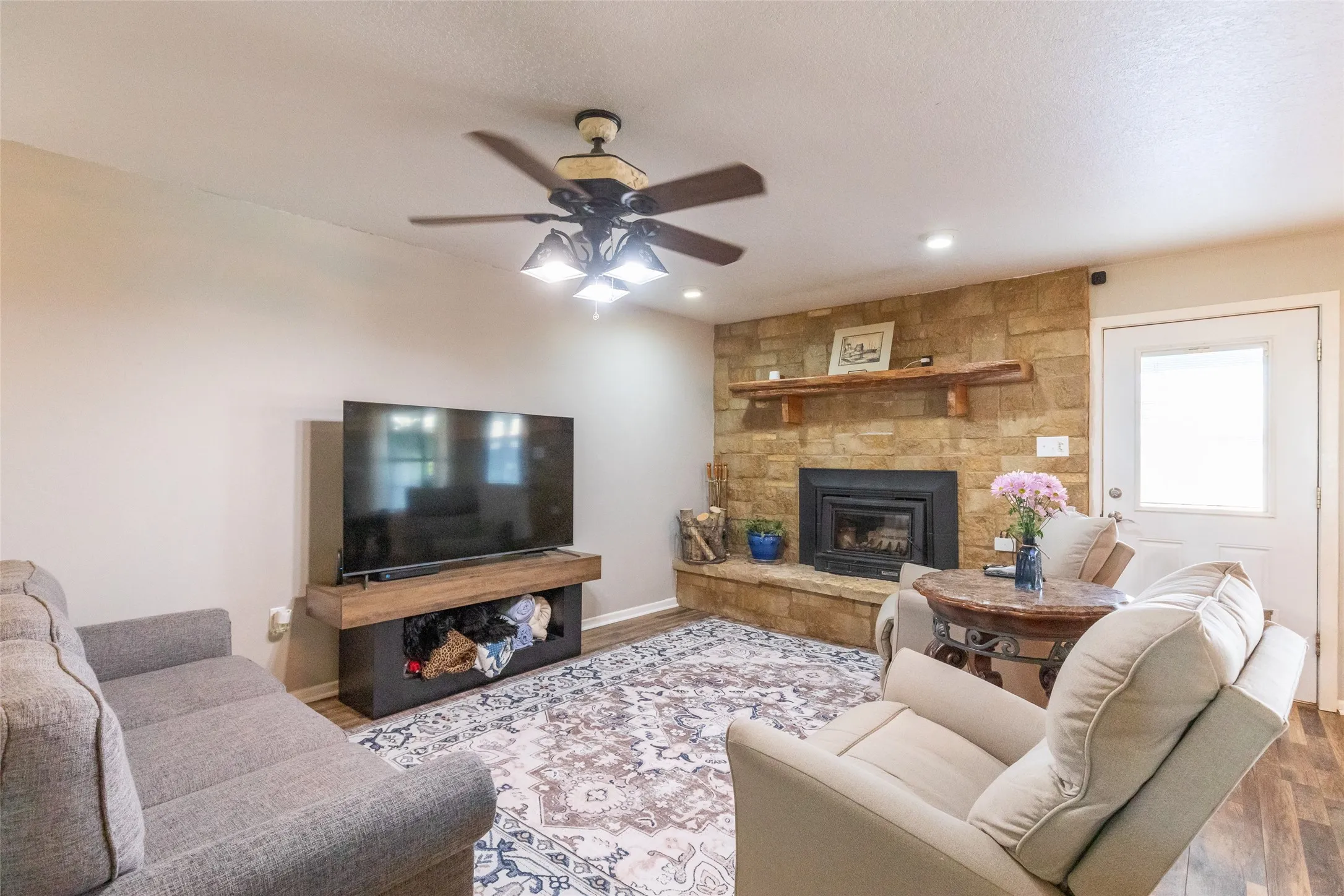 Single Family Residence For Sale in Taylor County , 426 S elmdale, Abilene, Texas 79602, 4 Bedroom, 3 Bathroom, 3 Garage spaces, 3,144 Sqft, built in 2005, mls#21270424, Real Estate Agent in Abilene, Homes For Sale in Taylor county, Homes For Sale in Abilene, Realtor in Abilene Texas, Real Estate Brokerage Independent Realty Texas, Luminita Cordes Realtor
