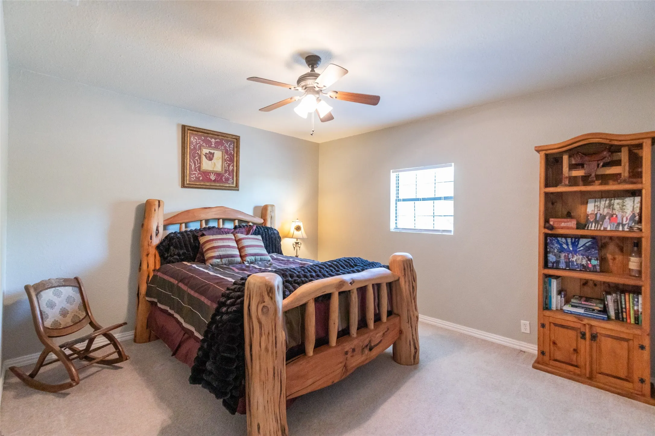 Single Family Residence For Sale in Taylor County , 426 S elmdale, Abilene, Texas 79602, 4 Bedroom, 3 Bathroom, 3 Garage spaces, 3,144 Sqft, built in 2005, mls#21270424, Real Estate Agent in Abilene, Homes For Sale in Taylor county, Homes For Sale in Abilene, Realtor in Abilene Texas, Real Estate Brokerage Independent Realty Texas, Luminita Cordes Realtor