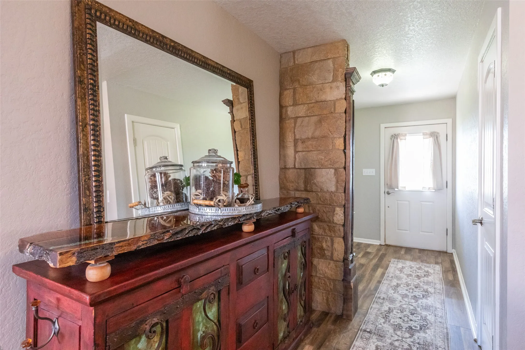 Single Family Residence For Sale in Taylor County , 426 S elmdale, Abilene, Texas 79602, 4 Bedroom, 3 Bathroom, 3 Garage spaces, 3,144 Sqft, built in 2005, mls#21270424, Real Estate Agent in Abilene, Homes For Sale in Taylor county, Homes For Sale in Abilene, Realtor in Abilene Texas, Real Estate Brokerage Independent Realty Texas, Luminita Cordes Realtor
