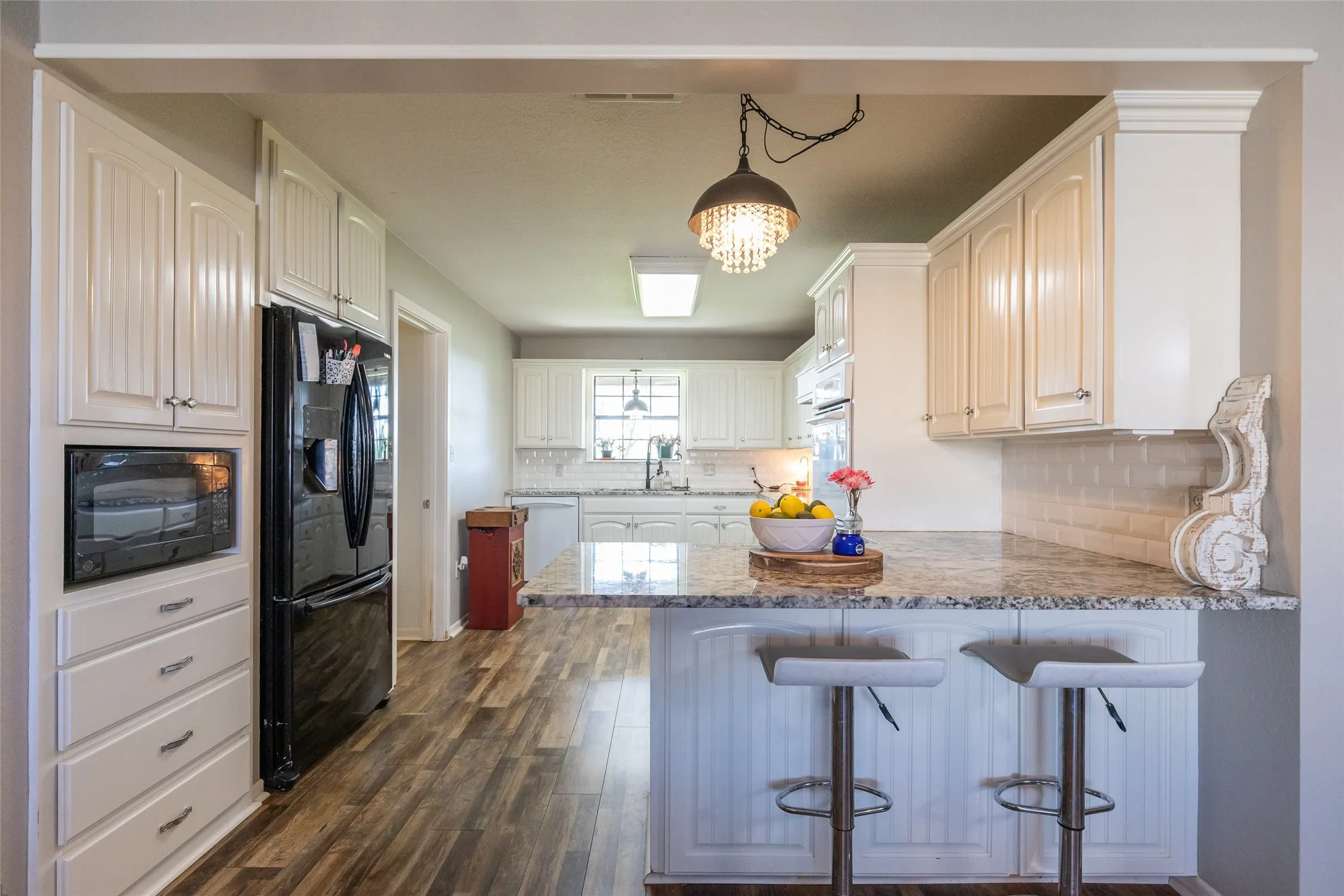 Single Family Residence For Sale in Taylor County , 426 S elmdale, Abilene, Texas 79602, 4 Bedroom, 3 Bathroom, 3 Garage spaces, 3,144 Sqft, built in 2005, mls#21270424, Real Estate Agent in Abilene, Homes For Sale in Taylor county, Homes For Sale in Abilene, Realtor in Abilene Texas, Real Estate Brokerage Independent Realty Texas, Luminita Cordes Realtor