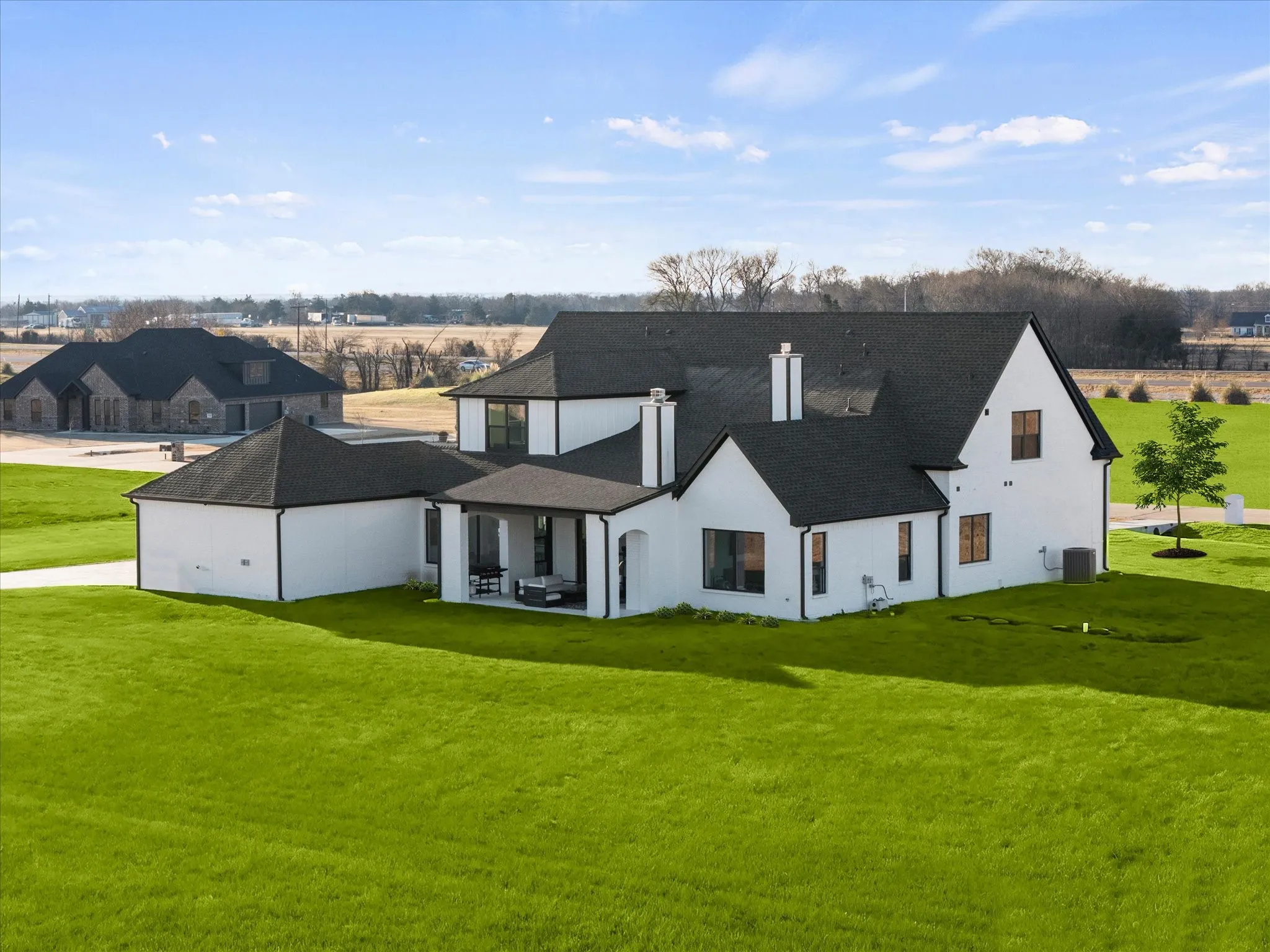 Single Family Residence For Sale in Kaufman County , 1240 Deerfield Drive, Wills Point, Texas 75169, 5 Bedroom, 5 Bathroom, 2 Garage spaces, 4,590 Sqft, built in 2022, mls#21261849, Real Estate Agent in Wills Point, Homes For Sale in Kaufman county, Homes For Sale in Wills Point, Realtor in Wills Point Texas, Real Estate Brokerage Independent Realty Texas, Luminita Cordes Realtor