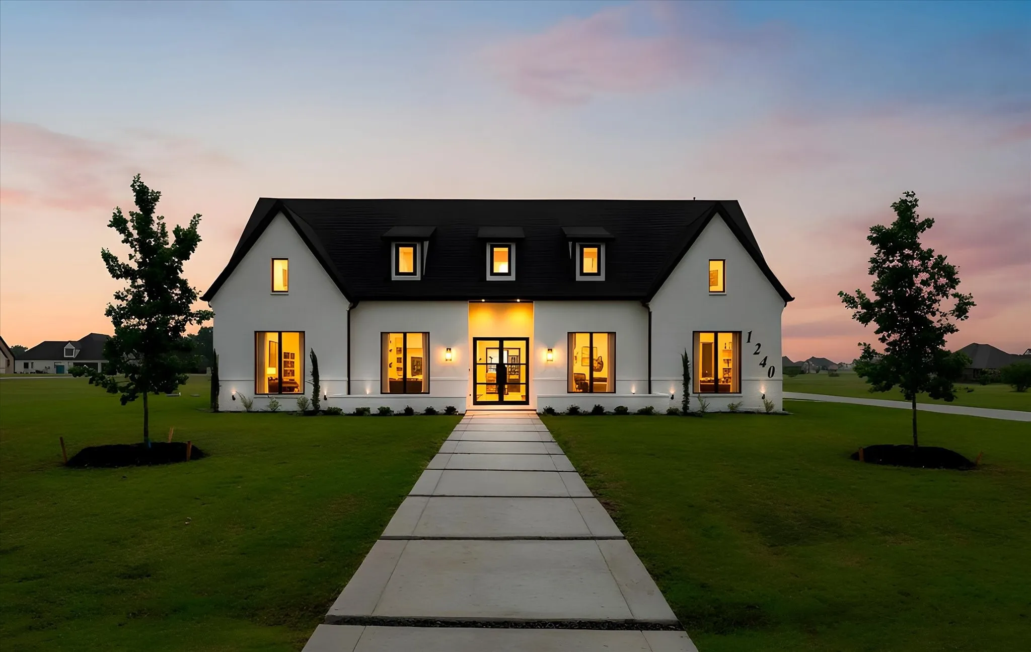 Single Family Residence For Sale in Kaufman County , 1240 Deerfield Drive, Wills Point, Texas 75169, 5 Bedroom, 5 Bathroom, 2 Garage spaces, 4,590 Sqft, built in 2022, mls#21261849, Real Estate Agent in Wills Point, Homes For Sale in Kaufman county, Homes For Sale in Wills Point, Realtor in Wills Point Texas, Real Estate Brokerage Independent Realty Texas, Luminita Cordes Realtor