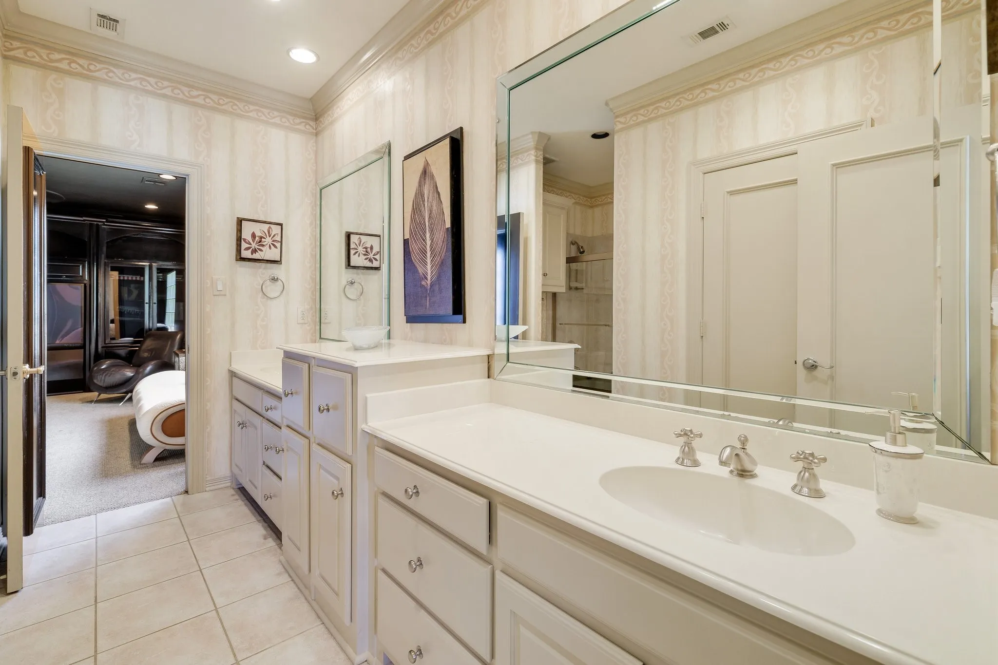 Single Family Residence For Sale in Collin County , 18729 Wainsborough Lane, Dallas, Texas 75287, 5 Bedrooms, 5 Bathrooms, 3 Garage spaces, 5,688 Sqft, built in 1999, Price $1,785,000, mls#21279366, Real Estate Agent in Dallas, Homes For Sale in Collin county, Homes For Sale in Dallas, Realtor in Dallas Texas, Real Estate Brokerage Independent Realty Texas, Luminita Cordes Realtor