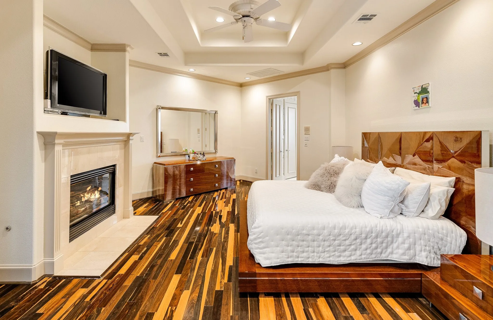 Single Family Residence For Sale in Collin County , 18729 Wainsborough Lane, Dallas, Texas 75287, 5 Bedrooms, 5 Bathrooms, 3 Garage spaces, 5,688 Sqft, built in 1999, Price $1,785,000, mls#21279366, Real Estate Agent in Dallas, Homes For Sale in Collin county, Homes For Sale in Dallas, Realtor in Dallas Texas, Real Estate Brokerage Independent Realty Texas, Luminita Cordes Realtor