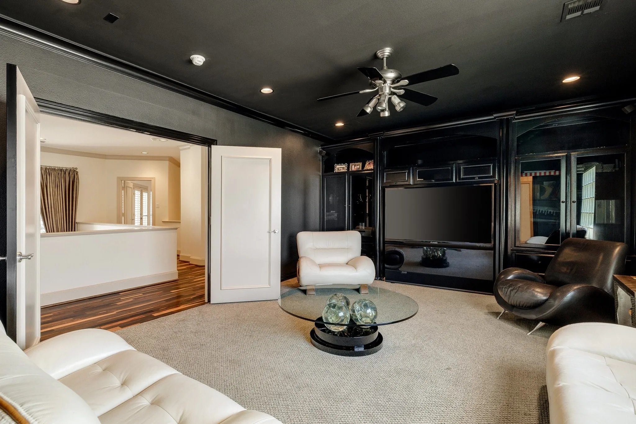Single Family Residence For Sale in Collin County , 18729 Wainsborough Lane, Dallas, Texas 75287, 5 Bedrooms, 5 Bathrooms, 3 Garage spaces, 5,688 Sqft, built in 1999, Price $1,785,000, mls#21279366, Real Estate Agent in Dallas, Homes For Sale in Collin county, Homes For Sale in Dallas, Realtor in Dallas Texas, Real Estate Brokerage Independent Realty Texas, Luminita Cordes Realtor