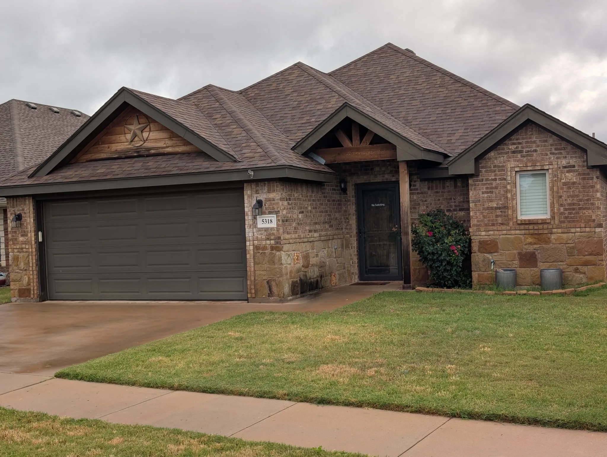 Single Family Residence For Sale in Taylor County , 5318 Catclaw Drive, Abilene, Texas 79606, 4 Bedrooms, 2 Bathrooms, 2 Garage spaces, 1,442 Sqft, built in 2016, Price $307,900, mls#21278140, Real Estate Agent in Abilene, Homes For Sale in Taylor county, Homes For Sale in Abilene, Realtor in Abilene Texas, Real Estate Brokerage Independent Realty Texas, Luminita Cordes Realtor