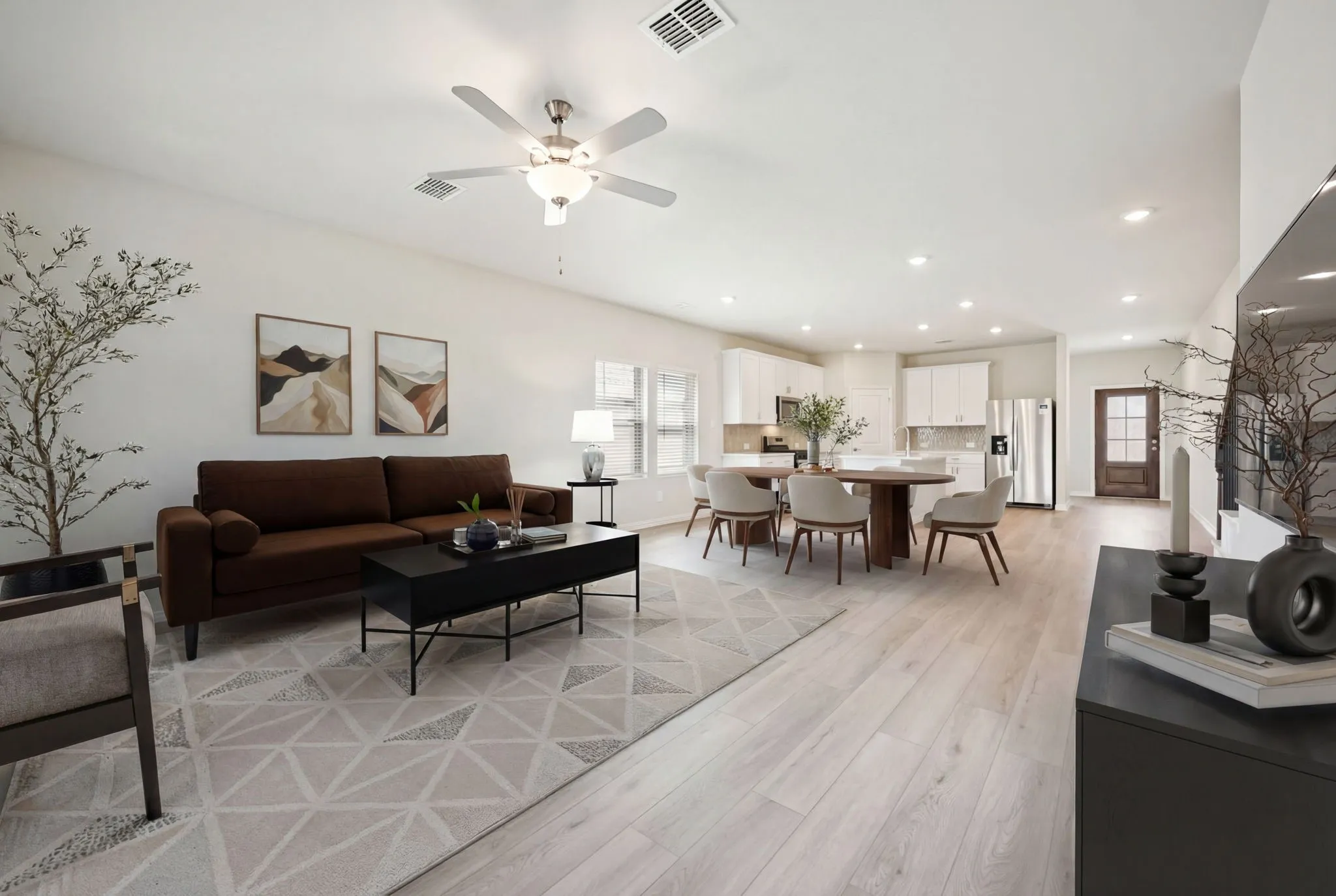  Photo is not of the actual home, but is an inspirational photo of builder’s model home and may depict options, furnishings, and/or decorator features that are not included.
