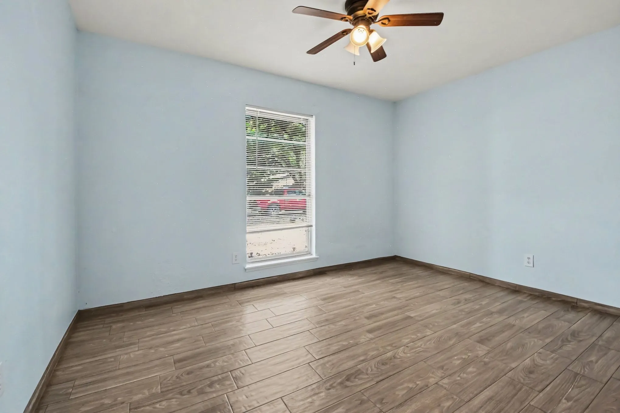 Single Family Residence For Rent in Dallas County , 2614 Branch Oaks Drive, Garland, Texas 75043, 4 Bedroom, 2 Bathroom, 2 Garage spaces, 1,734 Sqft, built in 1974, mls#21279396, Real Estate Agent in Garland, Homes For Rent in Dallas county, Homes For Rent in Garland, Realtor in Garland Texas, Real Estate Brokerage Independent Realty Texas, Luminita Cordes Realtor