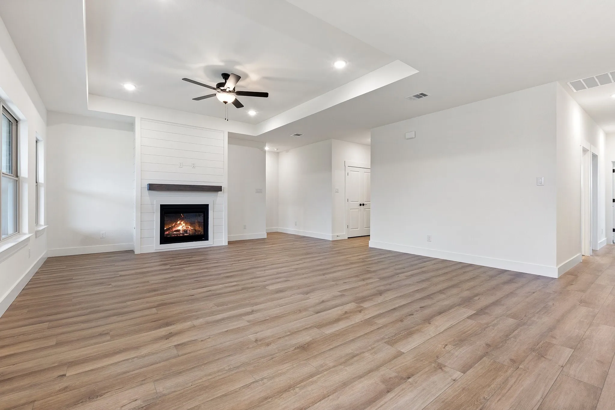 Single Family Residence For Sale in Collin County , 217 Saddletree Drive, Nevada, Texas 75173, 3 Bedroom, 3 Bathroom, 3 Garage spaces, 2,200 Sqft, built in 2026, Price $389,990, mls#21279393, Real Estate Agent in Nevada, Homes For Sale in Collin county, Homes For Sale in Nevada, Realtor in Nevada Texas, Real Estate Brokerage Independent Realty Texas, Luminita Cordes Realtor