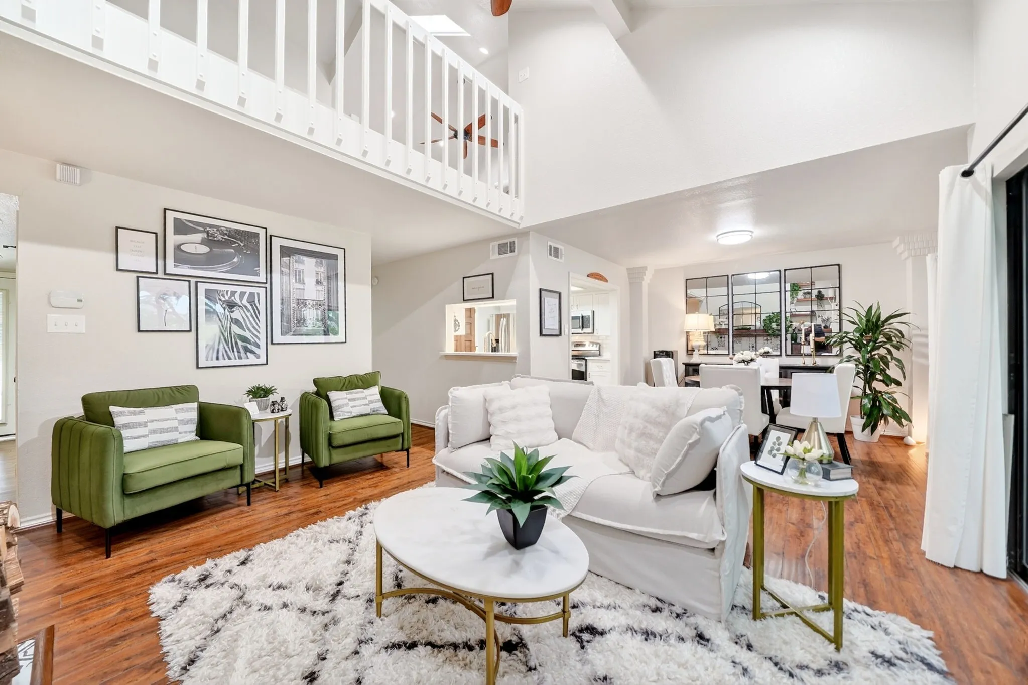 Condominium For Sale in Rockwall County , 1538 Signal Ridge Place 1538, Rockwall, Texas 75032, 3 Bedroom, 3 Bathroom, Garage spaces, 1,893 Sqft, built in 1985, mls#21276604, Real Estate Agent in Rockwall, Homes For Sale in Rockwall county, Homes For Sale in Rockwall, Realtor in Rockwall Texas, Real Estate Brokerage Independent Realty Texas, Luminita Cordes Realtor