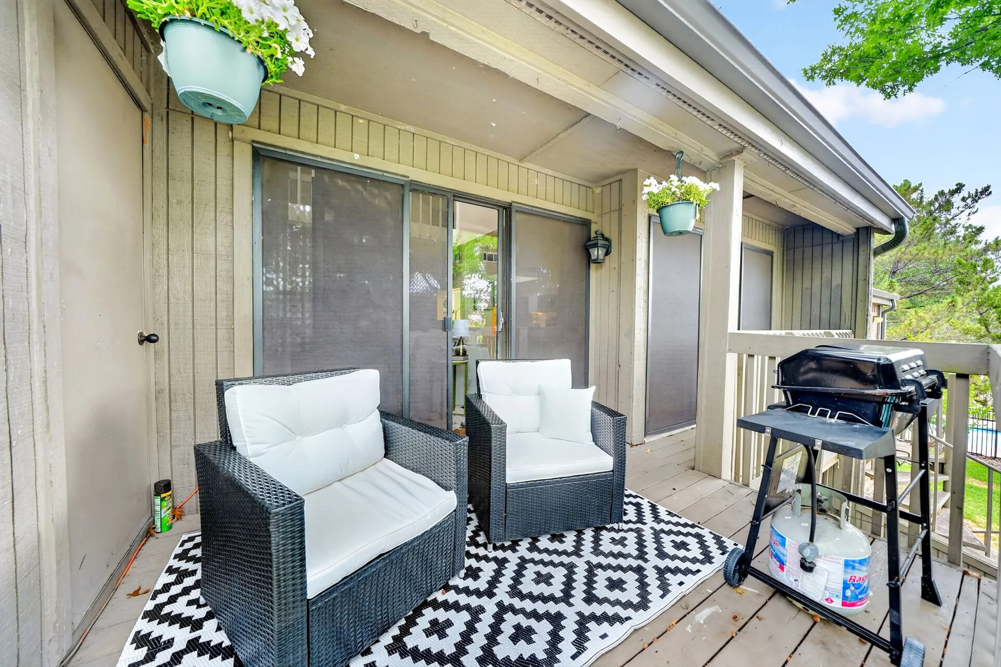 Condominium For Sale in Rockwall County , 1538 Signal Ridge Place 1538, Rockwall, Texas 75032, 3 Bedroom, 3 Bathroom, Garage spaces, 1,893 Sqft, built in 1985, mls#21276604, Real Estate Agent in Rockwall, Homes For Sale in Rockwall county, Homes For Sale in Rockwall, Realtor in Rockwall Texas, Real Estate Brokerage Independent Realty Texas, Luminita Cordes Realtor