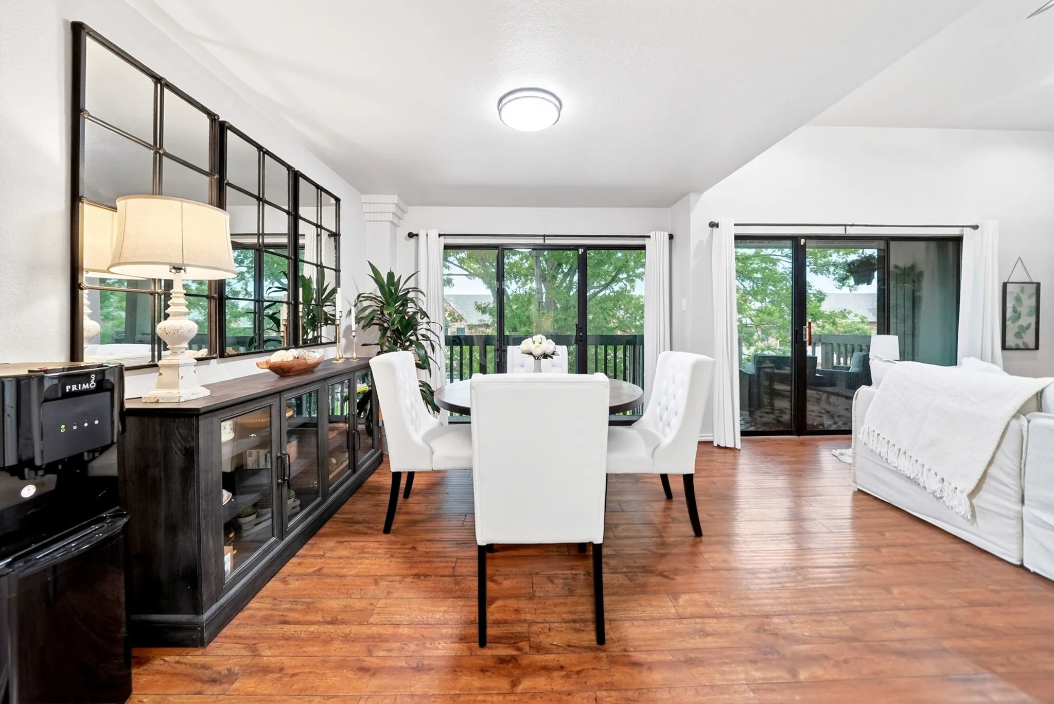 Condominium For Sale in Rockwall County , 1538 Signal Ridge Place 1538, Rockwall, Texas 75032, 3 Bedroom, 3 Bathroom, Garage spaces, 1,893 Sqft, built in 1985, mls#21276604, Real Estate Agent in Rockwall, Homes For Sale in Rockwall county, Homes For Sale in Rockwall, Realtor in Rockwall Texas, Real Estate Brokerage Independent Realty Texas, Luminita Cordes Realtor