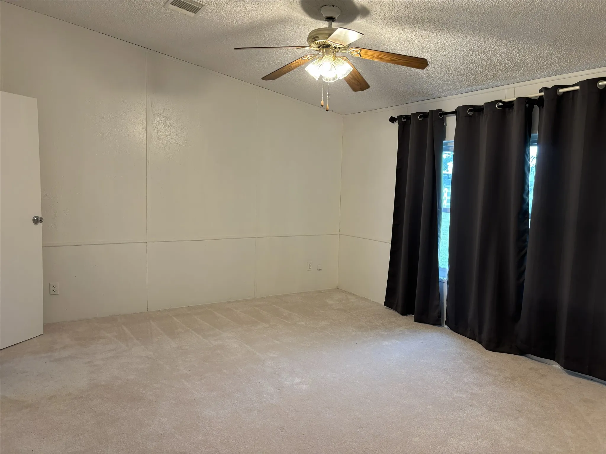 Mobile Home For Sale in Hunt County , 1760 County Road 2277, Quinlan, Texas 75474, 4 Bedrooms, 2 Bathrooms, 2 Garage spaces, 1,876 Sqft, built in 1999, Price $249,000, mls#21278941, Real Estate Agent in Quinlan, Homes For Sale in Hunt county, Homes For Sale in Quinlan, Realtor in Quinlan Texas, Real Estate Brokerage Independent Realty Texas, Luminita Cordes Realtor