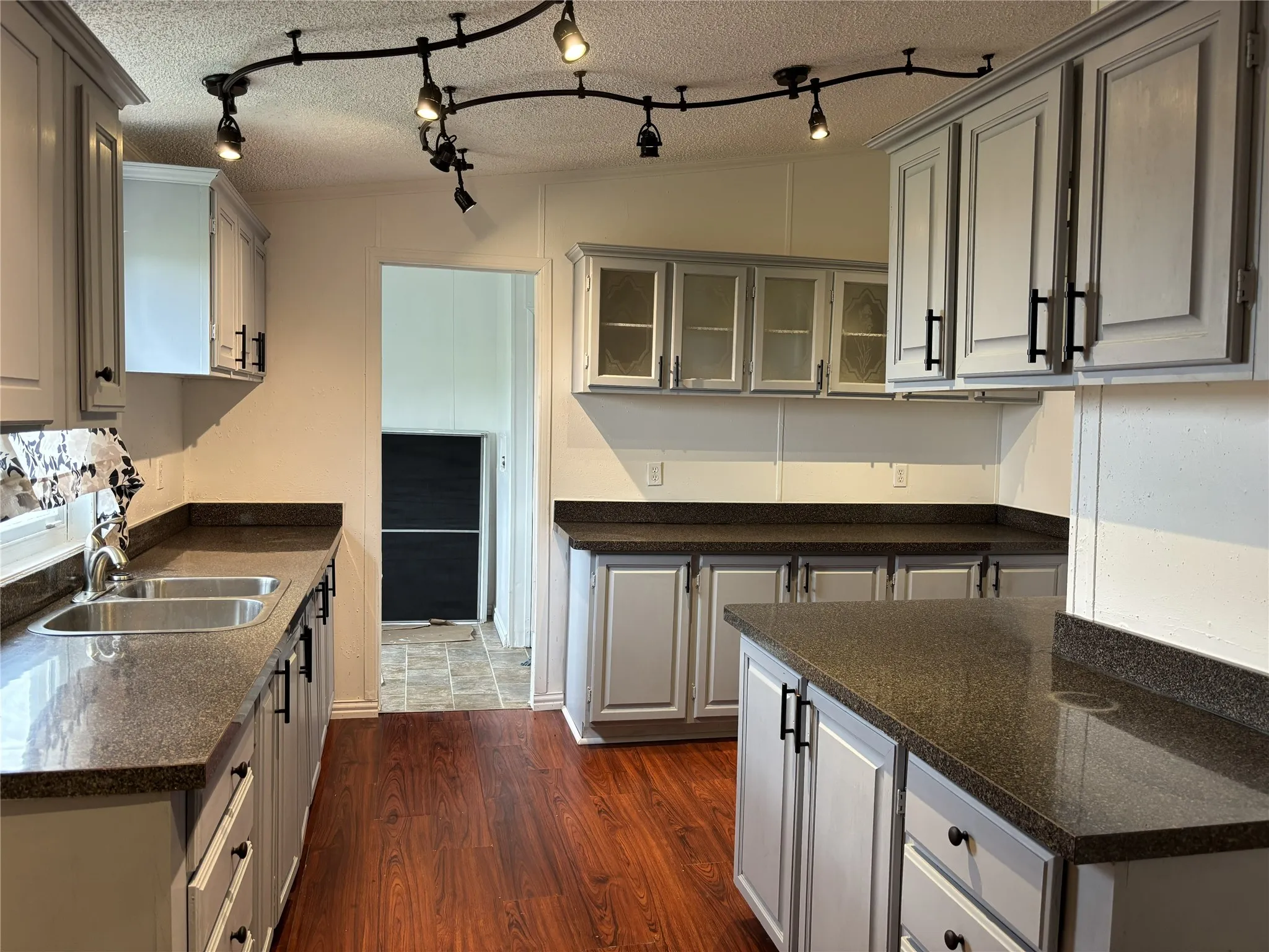 Mobile Home For Sale in Hunt County , 1760 County Road 2277, Quinlan, Texas 75474, 4 Bedrooms, 2 Bathrooms, 2 Garage spaces, 1,876 Sqft, built in 1999, Price $249,000, mls#21278941, Real Estate Agent in Quinlan, Homes For Sale in Hunt county, Homes For Sale in Quinlan, Realtor in Quinlan Texas, Real Estate Brokerage Independent Realty Texas, Luminita Cordes Realtor
