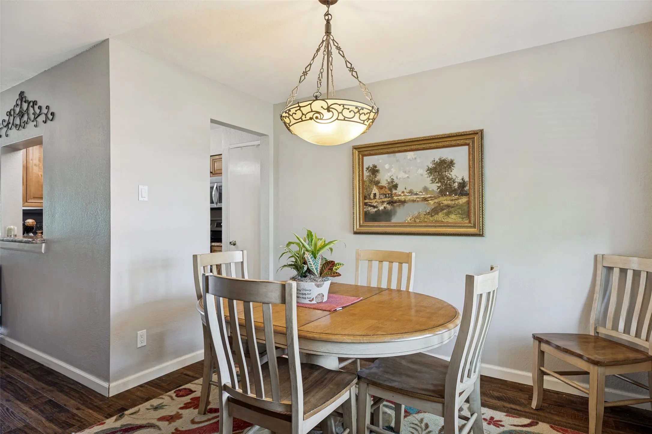 Single Family Residence For Sale in Dallas County , 1413 Lorrie Drive, Richardson, Texas 75080, 3 Bedroom, 2 Bathroom, 1 Garage spaces, 1,239 Sqft, built in 1963, mls#21278747, Real Estate Agent in Richardson, Homes For Sale in Dallas county, Homes For Sale in Richardson, Realtor in Richardson Texas, Real Estate Brokerage Independent Realty Texas, Luminita Cordes Realtor