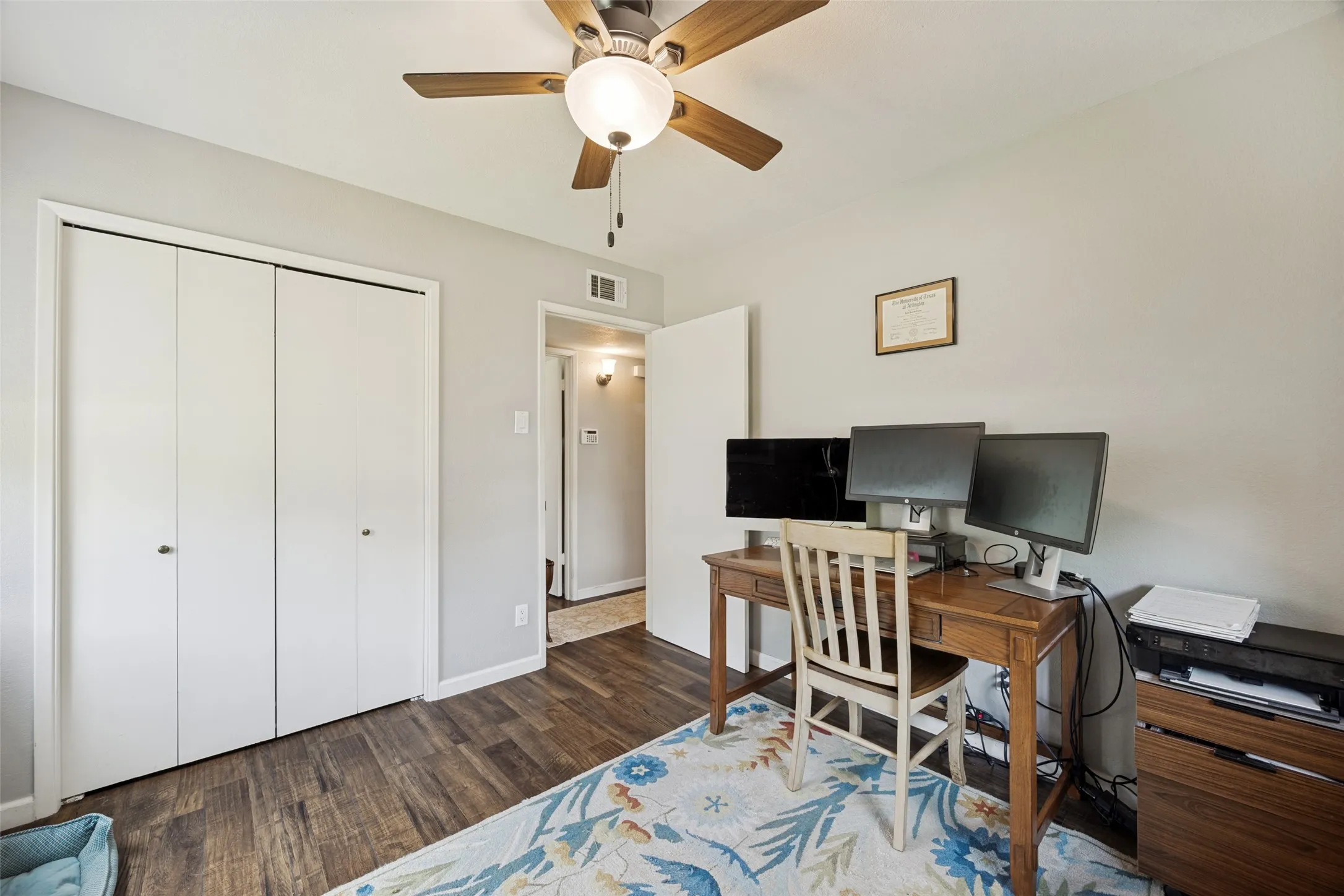 Single Family Residence For Sale in Dallas County , 1413 Lorrie Drive, Richardson, Texas 75080, 3 Bedroom, 2 Bathroom, 1 Garage spaces, 1,239 Sqft, built in 1963, mls#21278747, Real Estate Agent in Richardson, Homes For Sale in Dallas county, Homes For Sale in Richardson, Realtor in Richardson Texas, Real Estate Brokerage Independent Realty Texas, Luminita Cordes Realtor