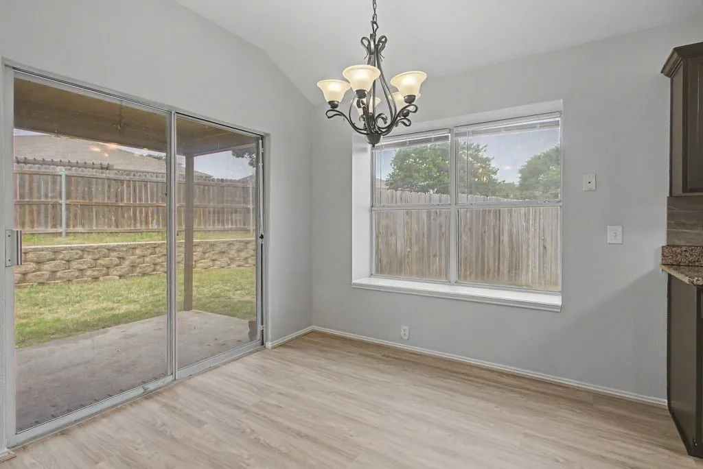 Single Family Residence For Sale in Tarrant County , 1400 Horseshoe Bend Court, Fort Worth, Texas 76131, 3 Bedrooms, 2 Bathrooms, 2 Garage spaces, 1,776 Sqft, built in 2003, Price $279,786, mls#21279391, Real Estate Agent in Fort Worth, Homes For Sale in Tarrant county, Homes For Sale in Fort Worth, Realtor in Fort Worth Texas, Real Estate Brokerage Independent Realty Texas, Luminita Cordes Realtor