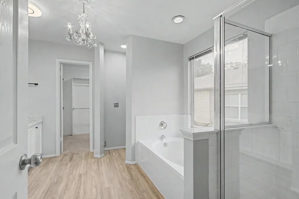 Single Family Residence For Sale in Tarrant County , 1400 Horseshoe Bend Court, Fort Worth, Texas 76131, 3 Bedrooms, 2 Bathrooms, 2 Garage spaces, 1,776 Sqft, built in 2003, Price $279,786, mls#21279391, Real Estate Agent in Fort Worth, Homes For Sale in Tarrant county, Homes For Sale in Fort Worth, Realtor in Fort Worth Texas, Real Estate Brokerage Independent Realty Texas, Luminita Cordes Realtor