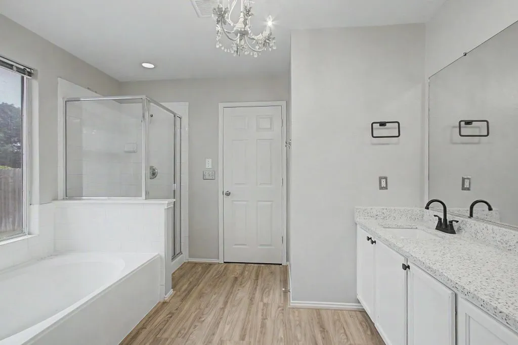 Single Family Residence For Sale in Tarrant County , 1400 Horseshoe Bend Court, Fort Worth, Texas 76131, 3 Bedrooms, 2 Bathrooms, 2 Garage spaces, 1,776 Sqft, built in 2003, Price $279,786, mls#21279391, Real Estate Agent in Fort Worth, Homes For Sale in Tarrant county, Homes For Sale in Fort Worth, Realtor in Fort Worth Texas, Real Estate Brokerage Independent Realty Texas, Luminita Cordes Realtor
