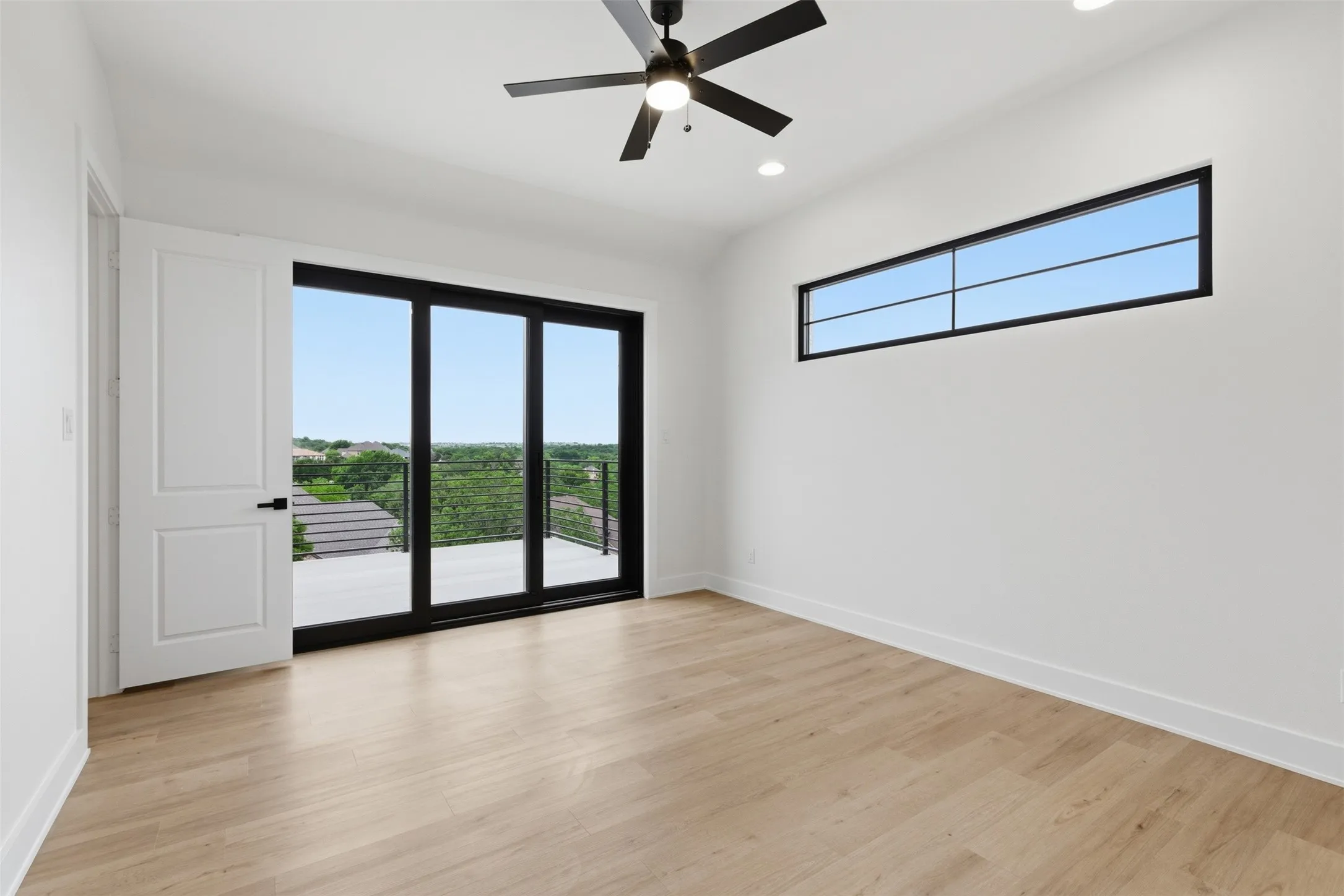 Single Family Residence For Sale in Tarrant County , 4513 Fair Creek Terrace, Fort Worth, Texas 76008, 4 Bedroom, 4 Bathroom, 2 Garage spaces, 3,919 Sqft, built in 2024, mls#21278915, Real Estate Agent in Fort Worth, Homes For Sale in Tarrant county, Homes For Sale in Fort Worth, Realtor in Fort Worth Texas, Real Estate Brokerage Independent Realty Texas, Luminita Cordes Realtor
