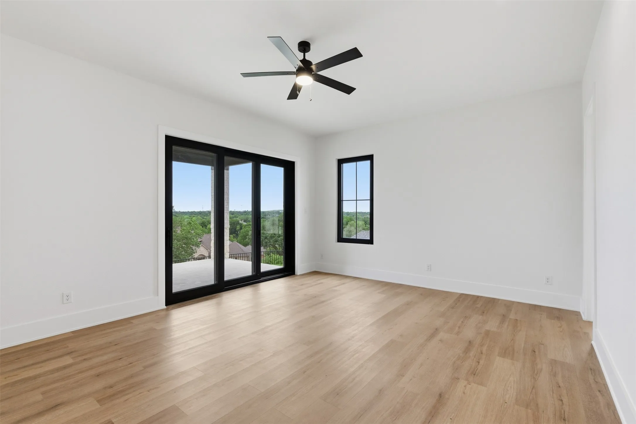 Single Family Residence For Sale in Tarrant County , 4513 Fair Creek Terrace, Fort Worth, Texas 76008, 4 Bedroom, 4 Bathroom, 2 Garage spaces, 3,919 Sqft, built in 2024, mls#21278915, Real Estate Agent in Fort Worth, Homes For Sale in Tarrant county, Homes For Sale in Fort Worth, Realtor in Fort Worth Texas, Real Estate Brokerage Independent Realty Texas, Luminita Cordes Realtor
