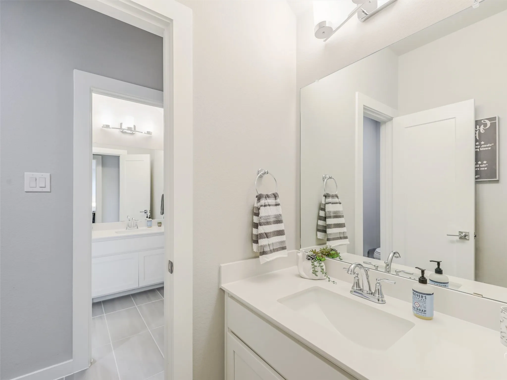 Single Family Residence For Sale in Collin County , 1201 Sweetleaf Street, Melissa, Texas 75454, 6 Bedroom, 4 Bathroom, 2 Garage spaces, 4,255 Sqft, built in 2022, mls#21278542, Real Estate Agent in Melissa, Homes For Sale in Collin county, Homes For Sale in Melissa, Realtor in Melissa Texas, Real Estate Brokerage Independent Realty Texas, Luminita Cordes Realtor