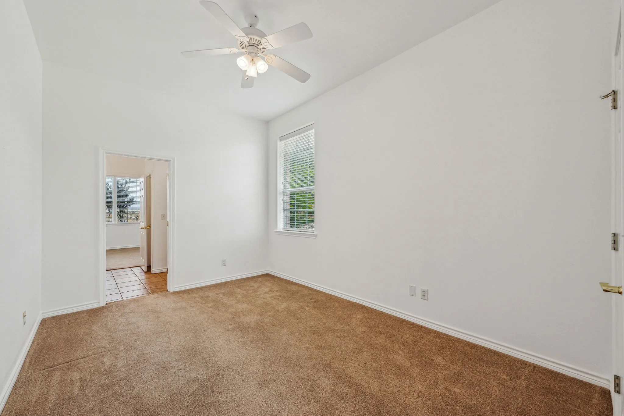 Single Family Residence For Sale in Comanche County , 651 Comanche Lake Road, Comanche, Texas 76442, 3 Bedroom, 3 Bathroom, 2 Garage spaces, 2,495 Sqft, built in 2004, mls#21276772, Real Estate Agent in Comanche, Homes For Sale in Comanche county, Homes For Sale in Comanche, Realtor in Comanche Texas, Real Estate Brokerage Independent Realty Texas, Luminita Cordes Realtor