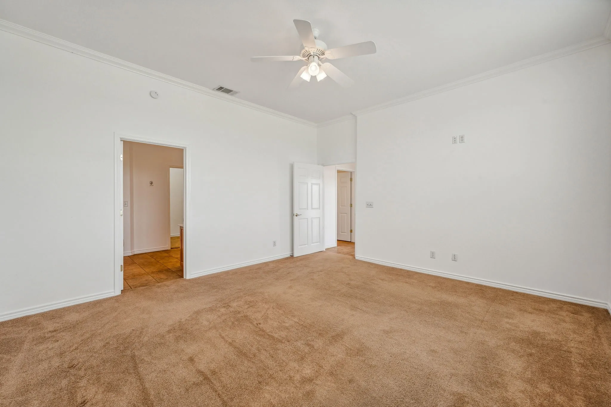 Single Family Residence For Sale in Comanche County , 651 Comanche Lake Road, Comanche, Texas 76442, 3 Bedroom, 3 Bathroom, 2 Garage spaces, 2,495 Sqft, built in 2004, mls#21276772, Real Estate Agent in Comanche, Homes For Sale in Comanche county, Homes For Sale in Comanche, Realtor in Comanche Texas, Real Estate Brokerage Independent Realty Texas, Luminita Cordes Realtor