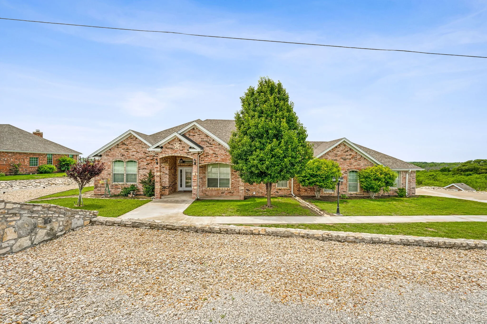 Single Family Residence For Sale in Comanche County , 651 Comanche Lake Road, Comanche, Texas 76442, 3 Bedroom, 3 Bathroom, 2 Garage spaces, 2,495 Sqft, built in 2004, mls#21276772, Real Estate Agent in Comanche, Homes For Sale in Comanche county, Homes For Sale in Comanche, Realtor in Comanche Texas, Real Estate Brokerage Independent Realty Texas, Luminita Cordes Realtor